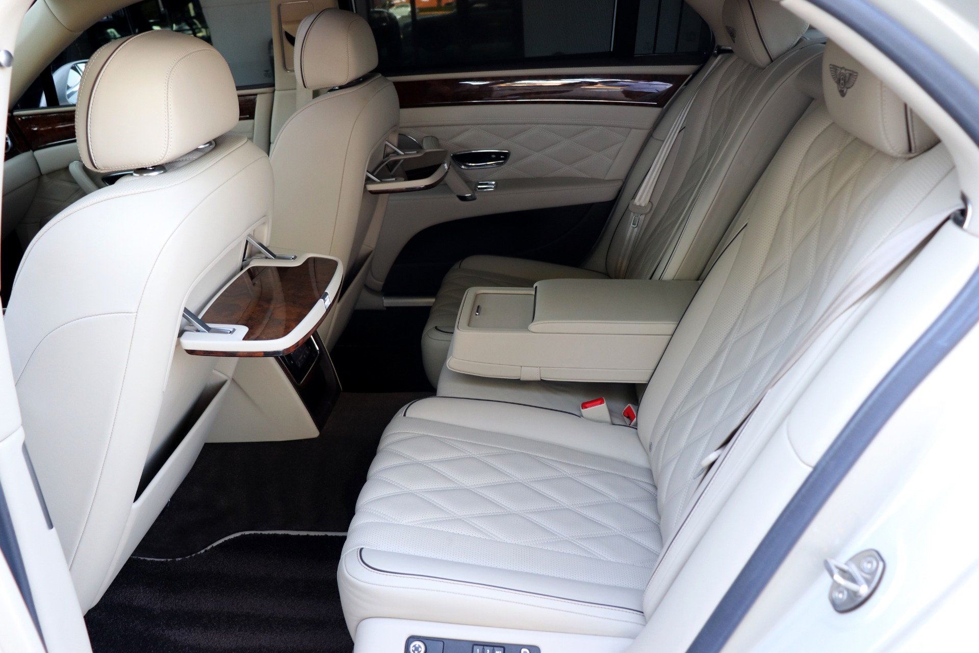 Used-2014-Bentley-Flying-Spur