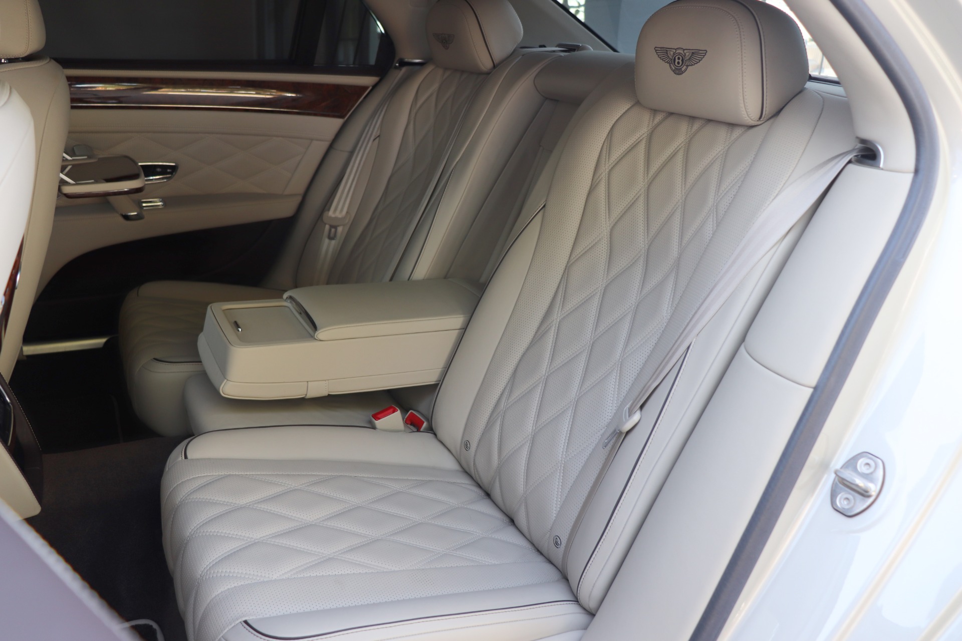 Used-2014-Bentley-Flying-Spur