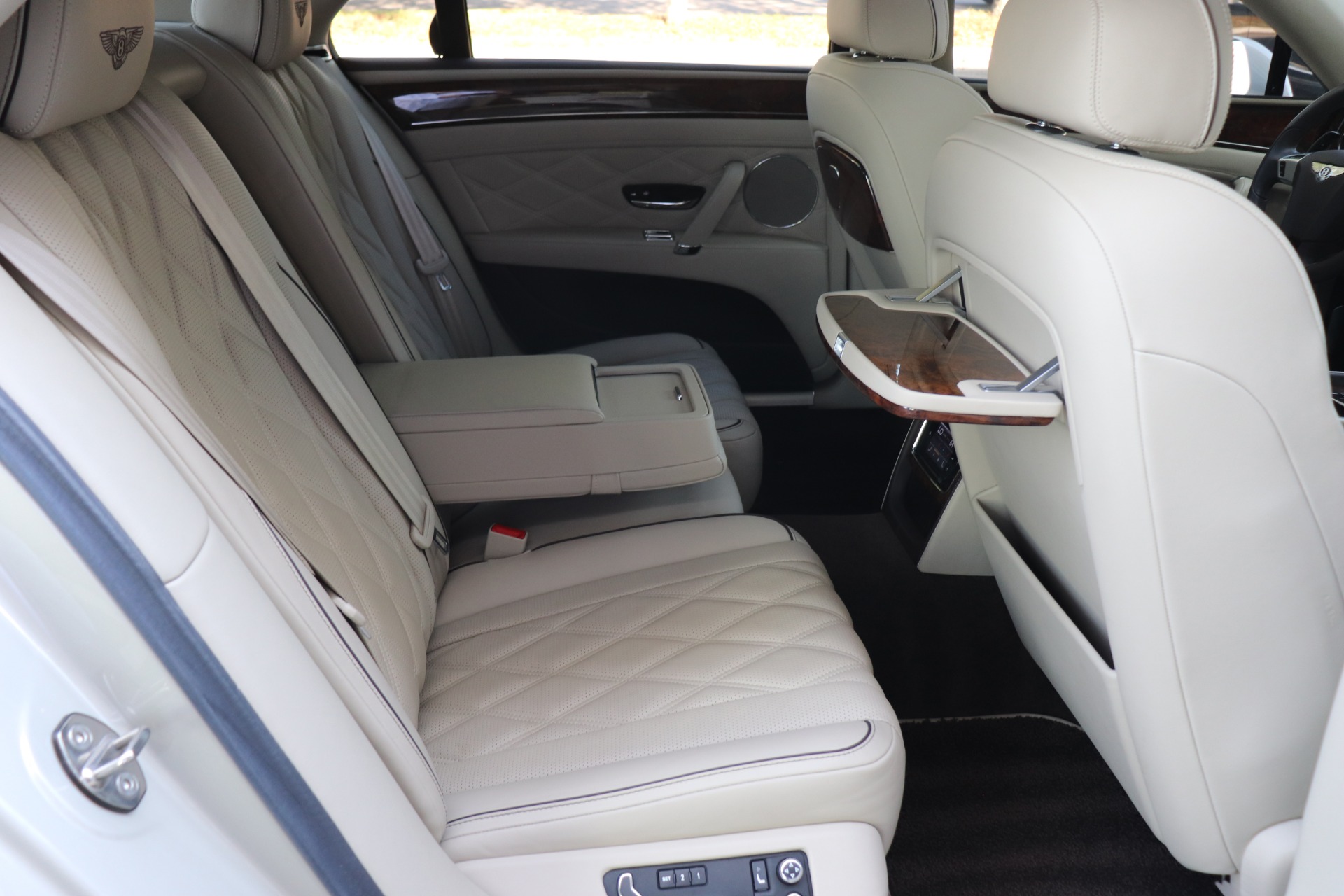 Used-2014-Bentley-Flying-Spur