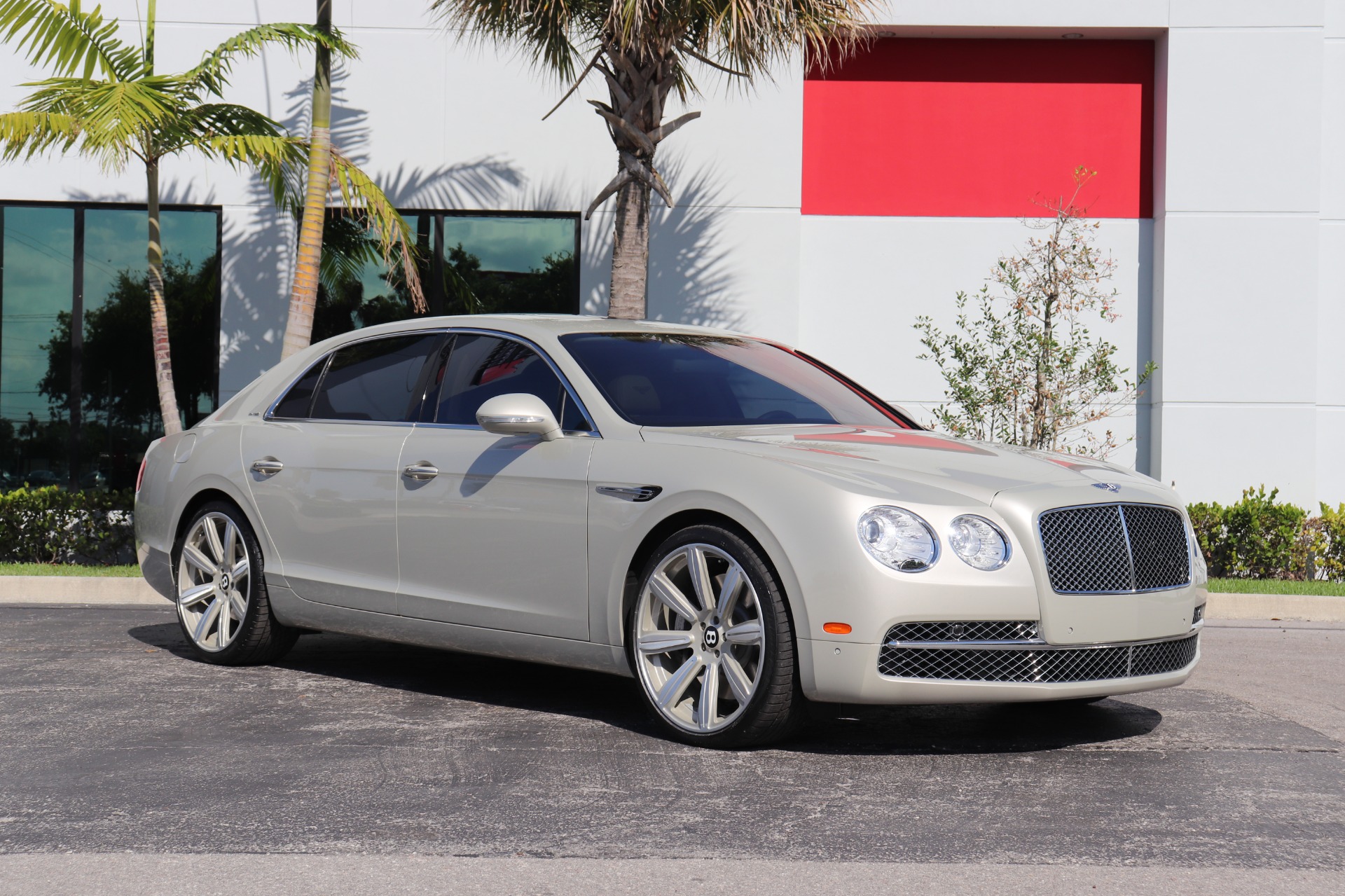 Used-2014-Bentley-Flying-Spur