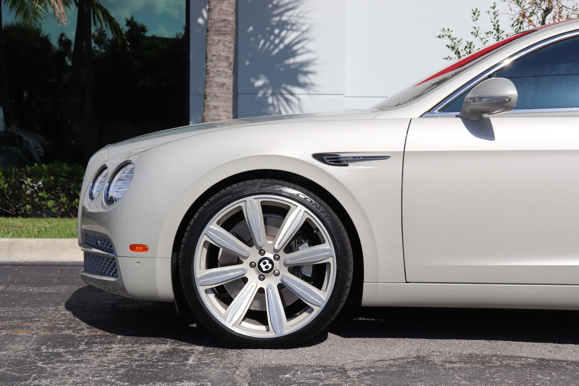 Used-2014-Bentley-Flying-Spur