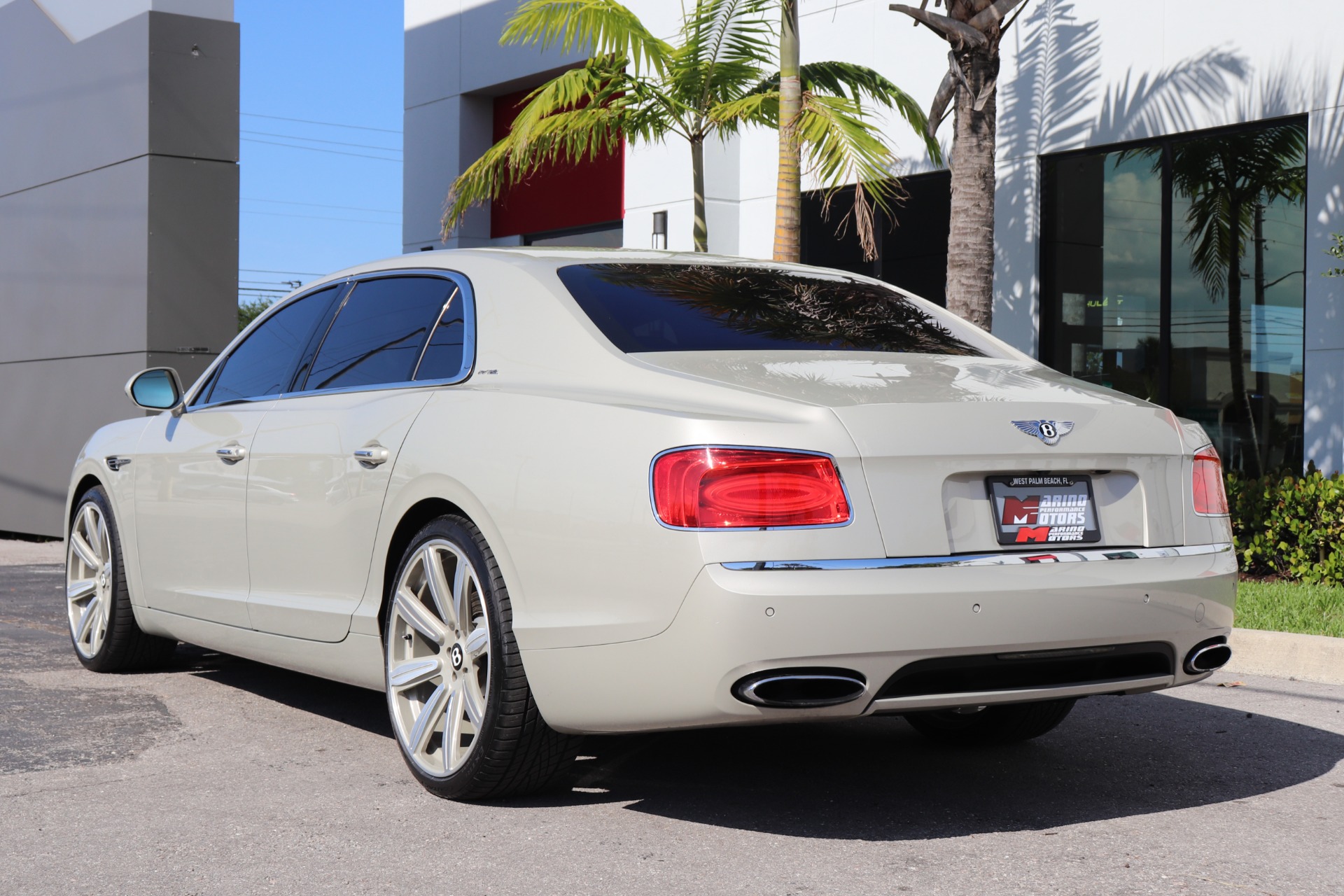 Used-2014-Bentley-Flying-Spur