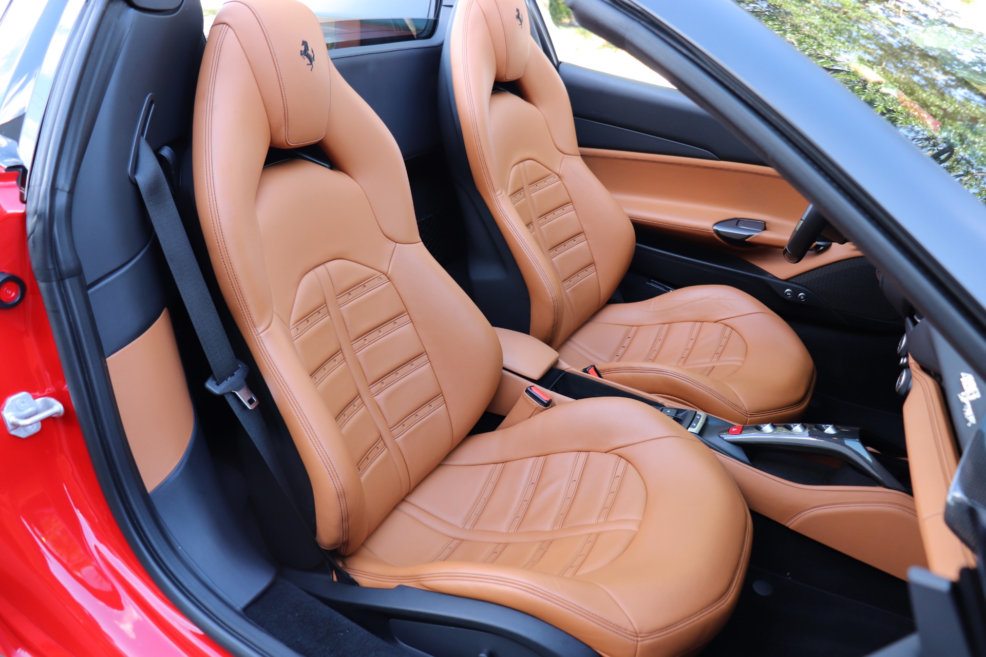 Used-2018-Ferrari-488-Spider