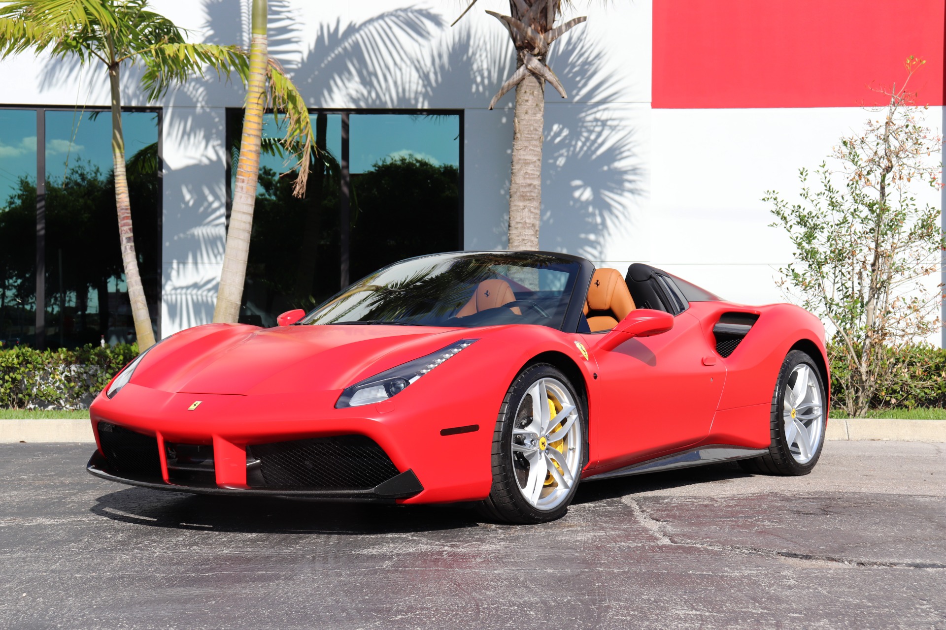 Used-2018-Ferrari-488-Spider