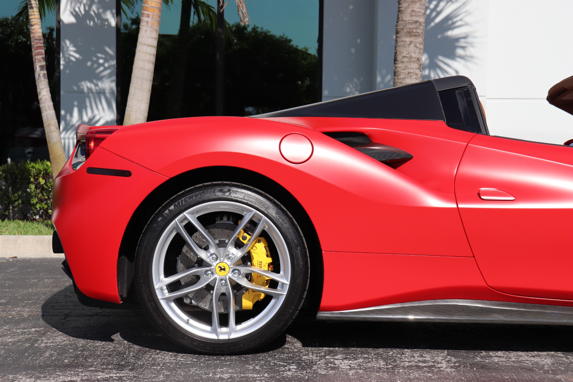 Used-2018-Ferrari-488-Spider