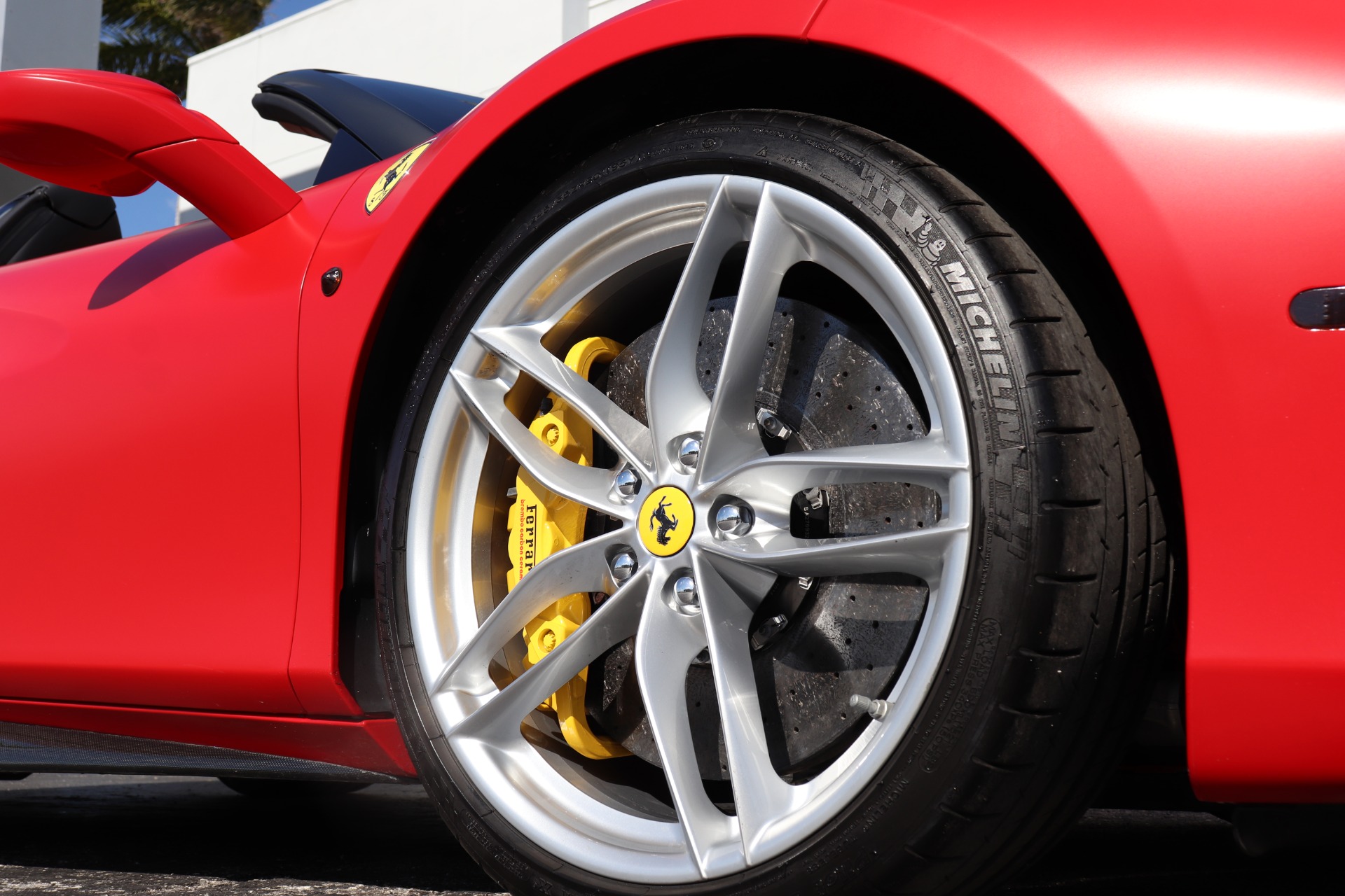 Used-2018-Ferrari-488-Spider