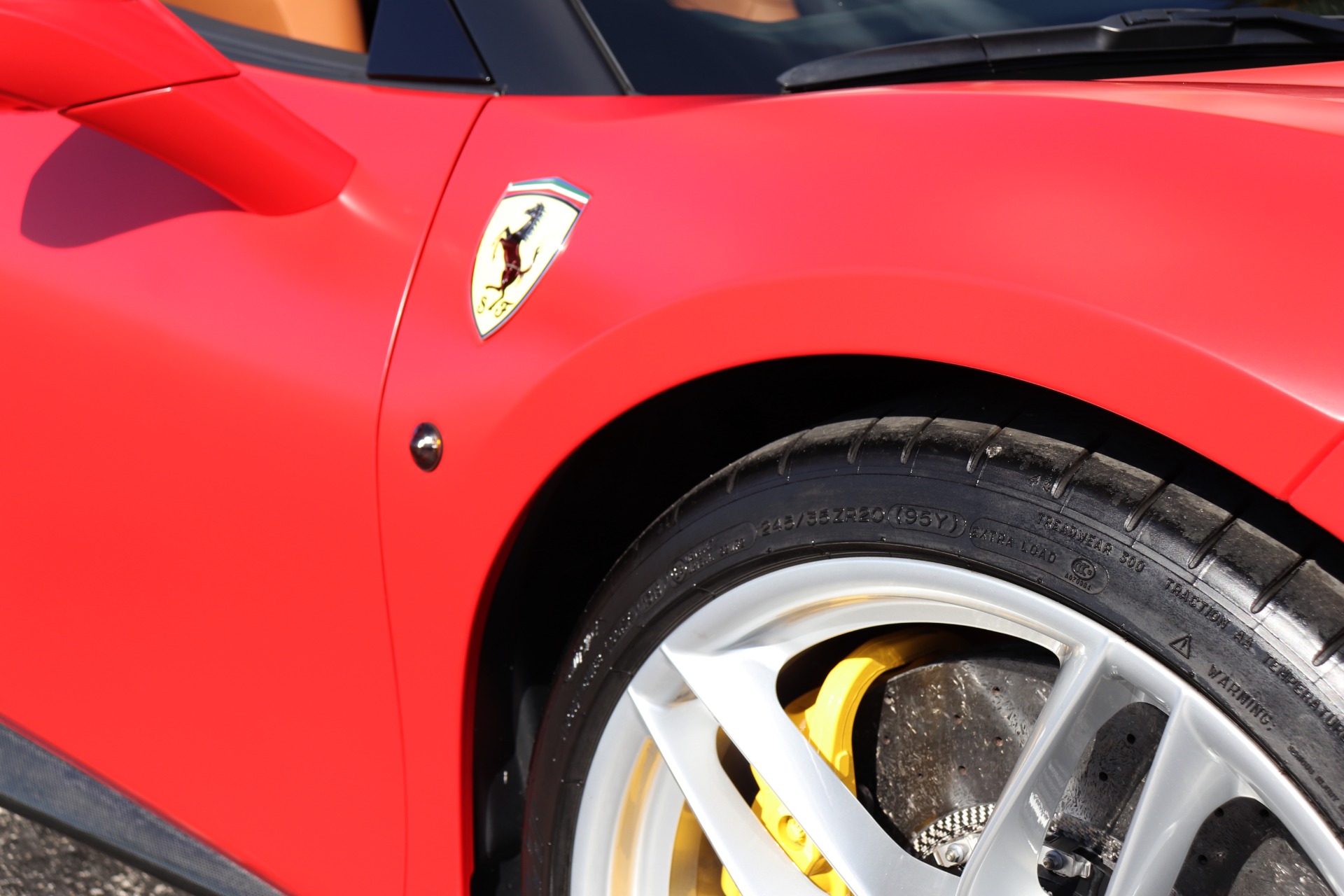 Used-2018-Ferrari-488-Spider