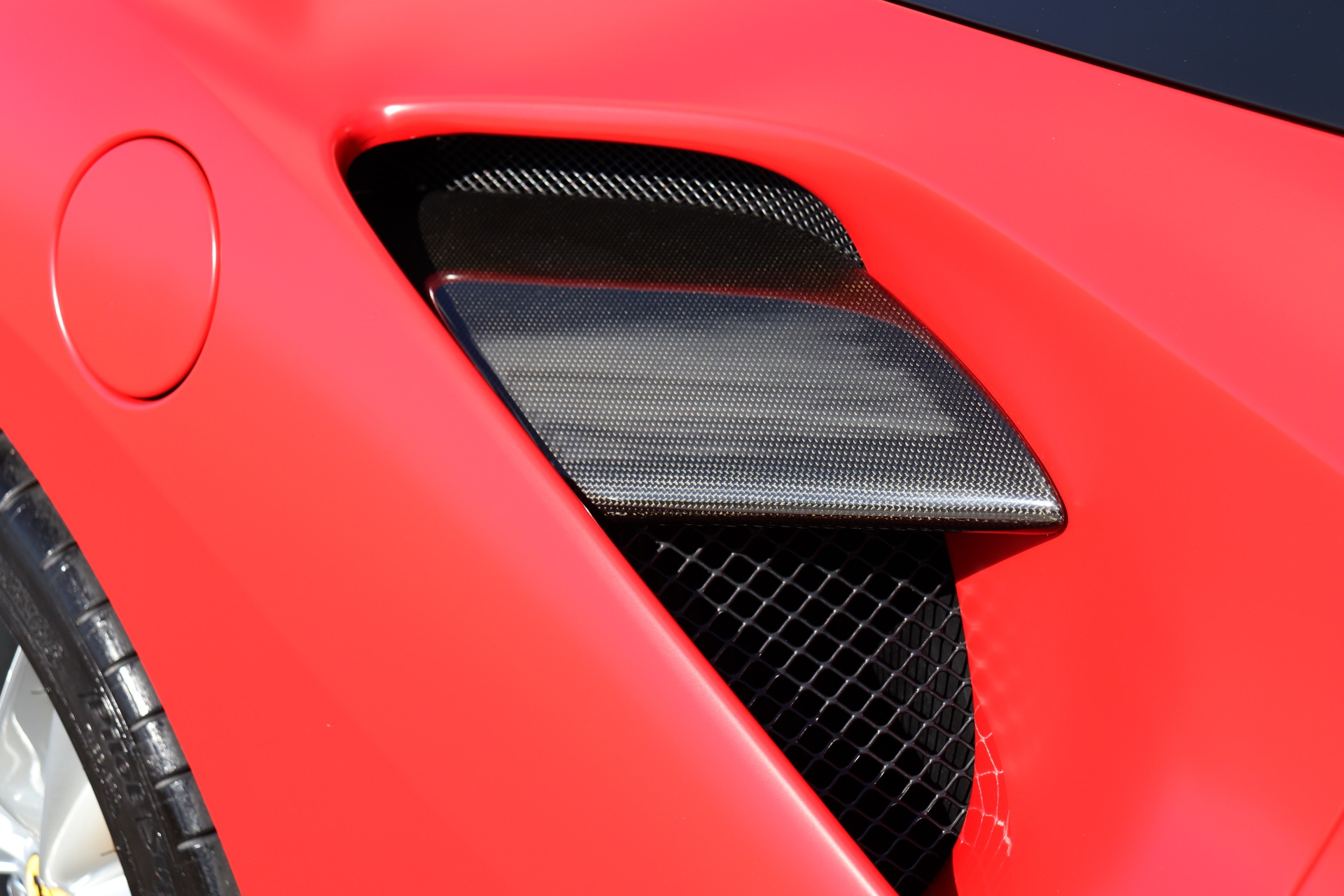 Used-2018-Ferrari-488-Spider