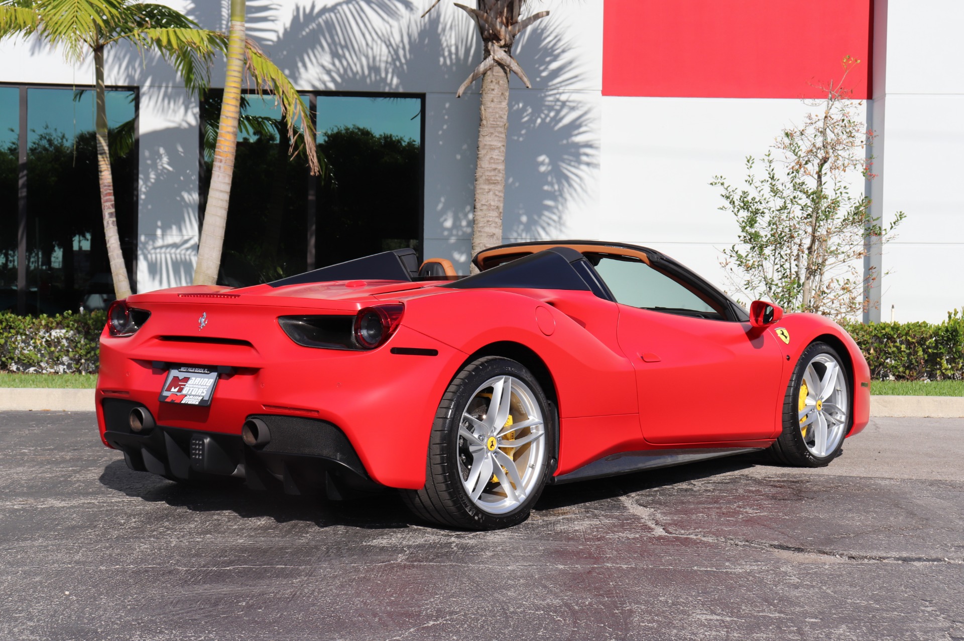 Used-2018-Ferrari-488-Spider