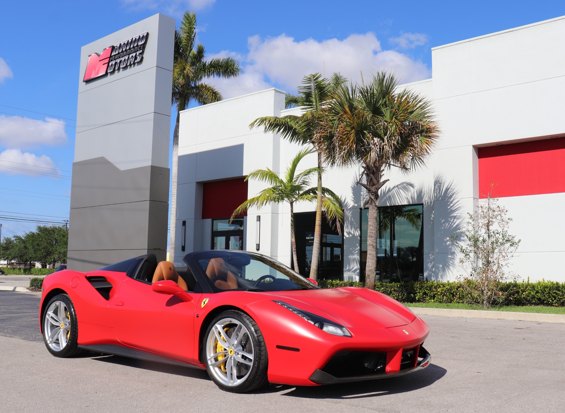 Used-2018-Ferrari-488-Spider