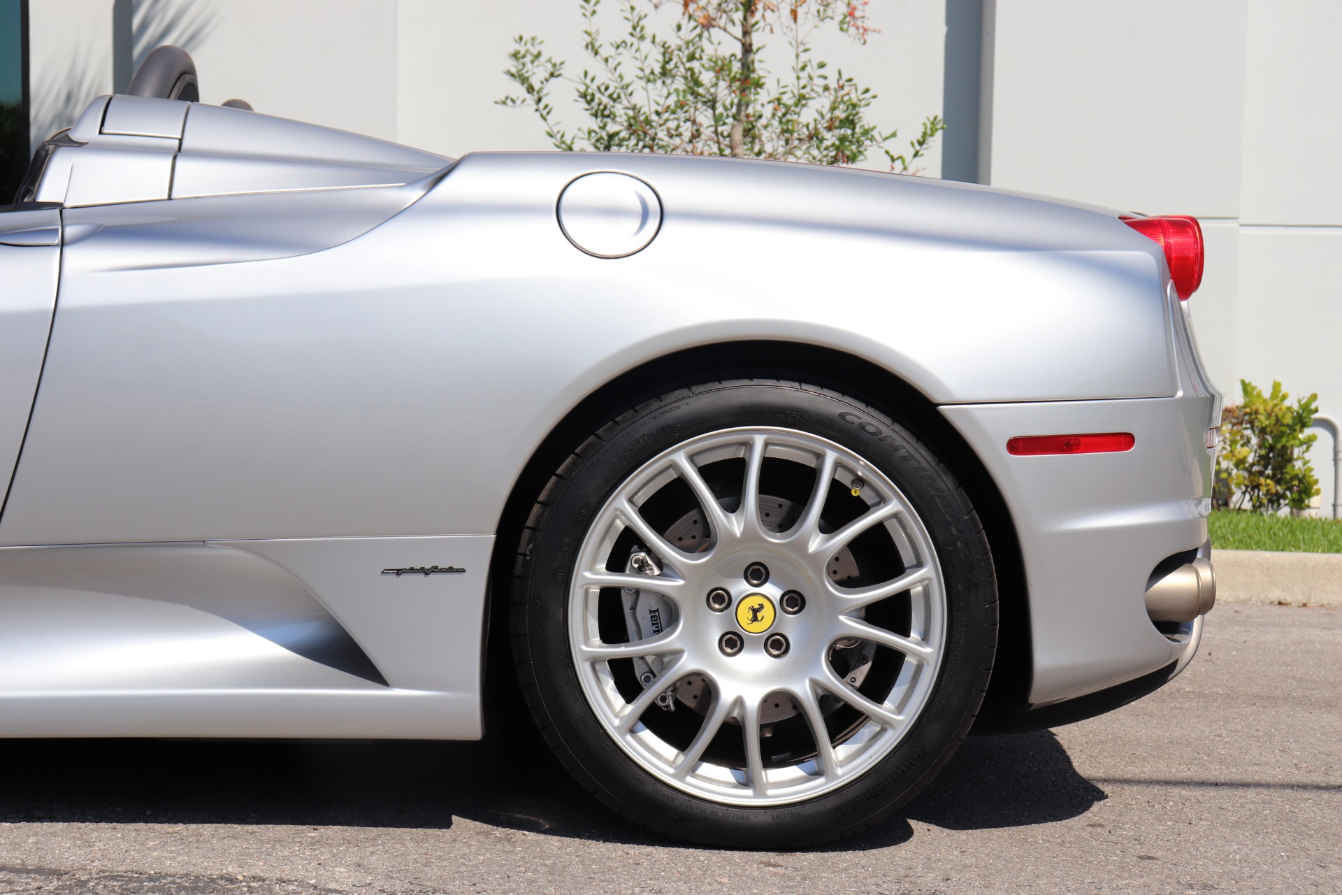 Used-2006-Ferrari-F430-F1-Spider