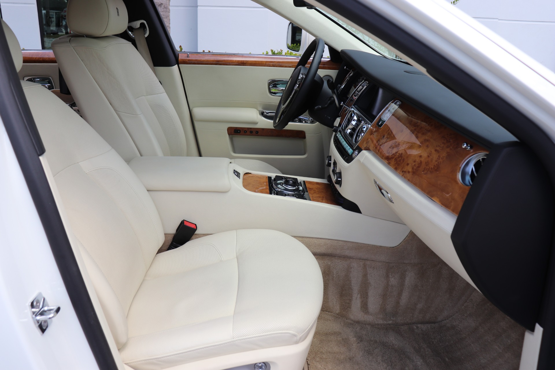 Used-2011-Rolls-Royce-Ghost