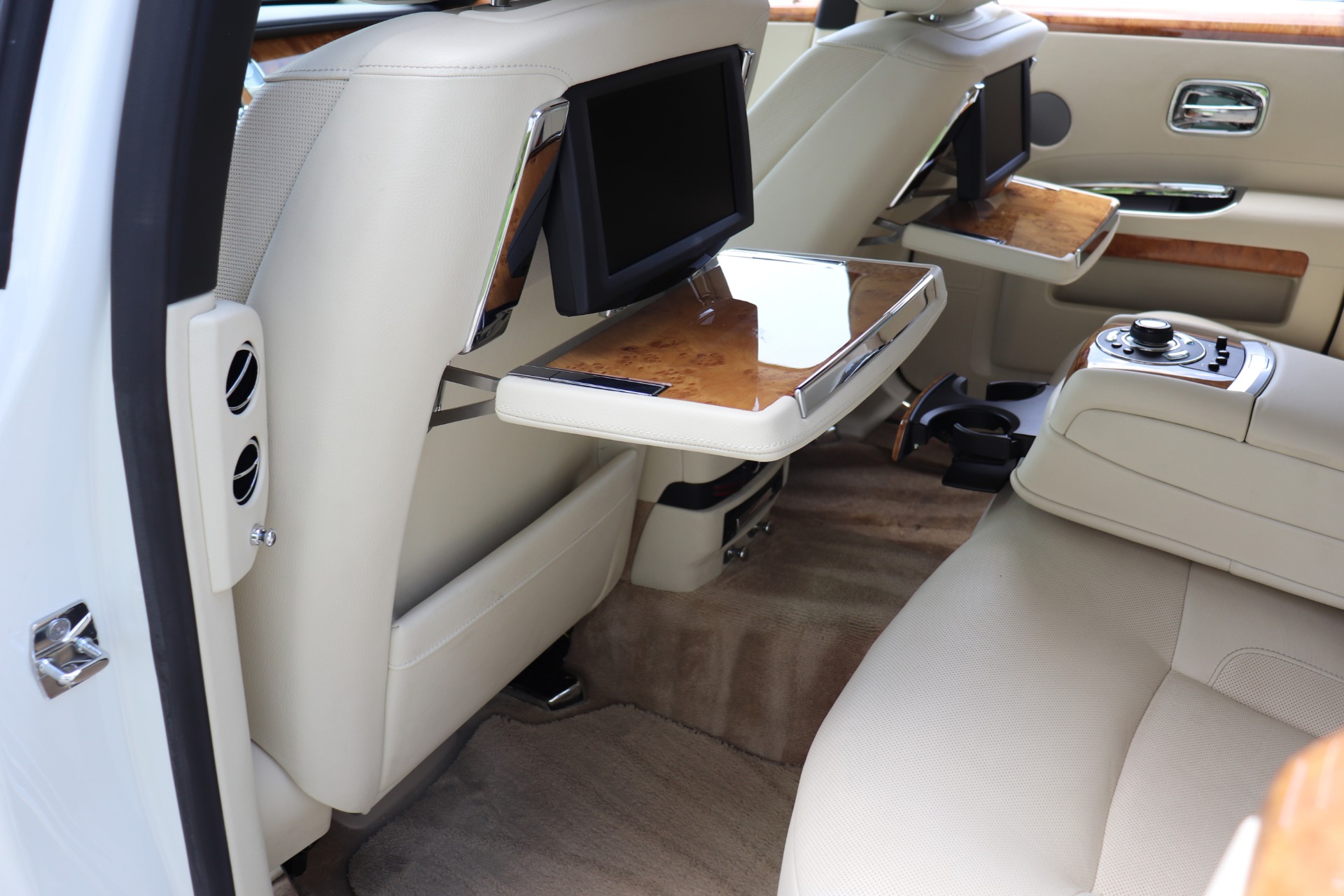 Used-2011-Rolls-Royce-Ghost