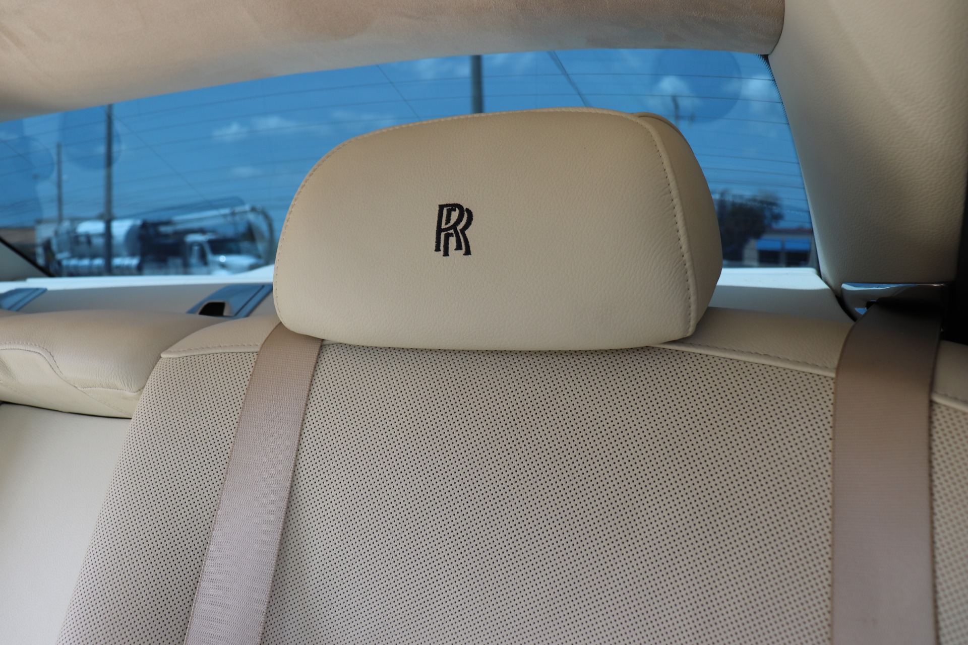 Used-2011-Rolls-Royce-Ghost