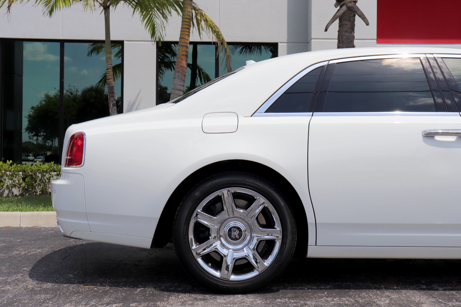 Used-2011-Rolls-Royce-Ghost