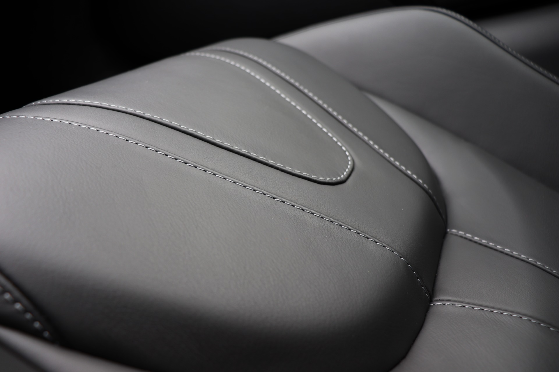 Used-2019-McLaren-720S-Luxury
