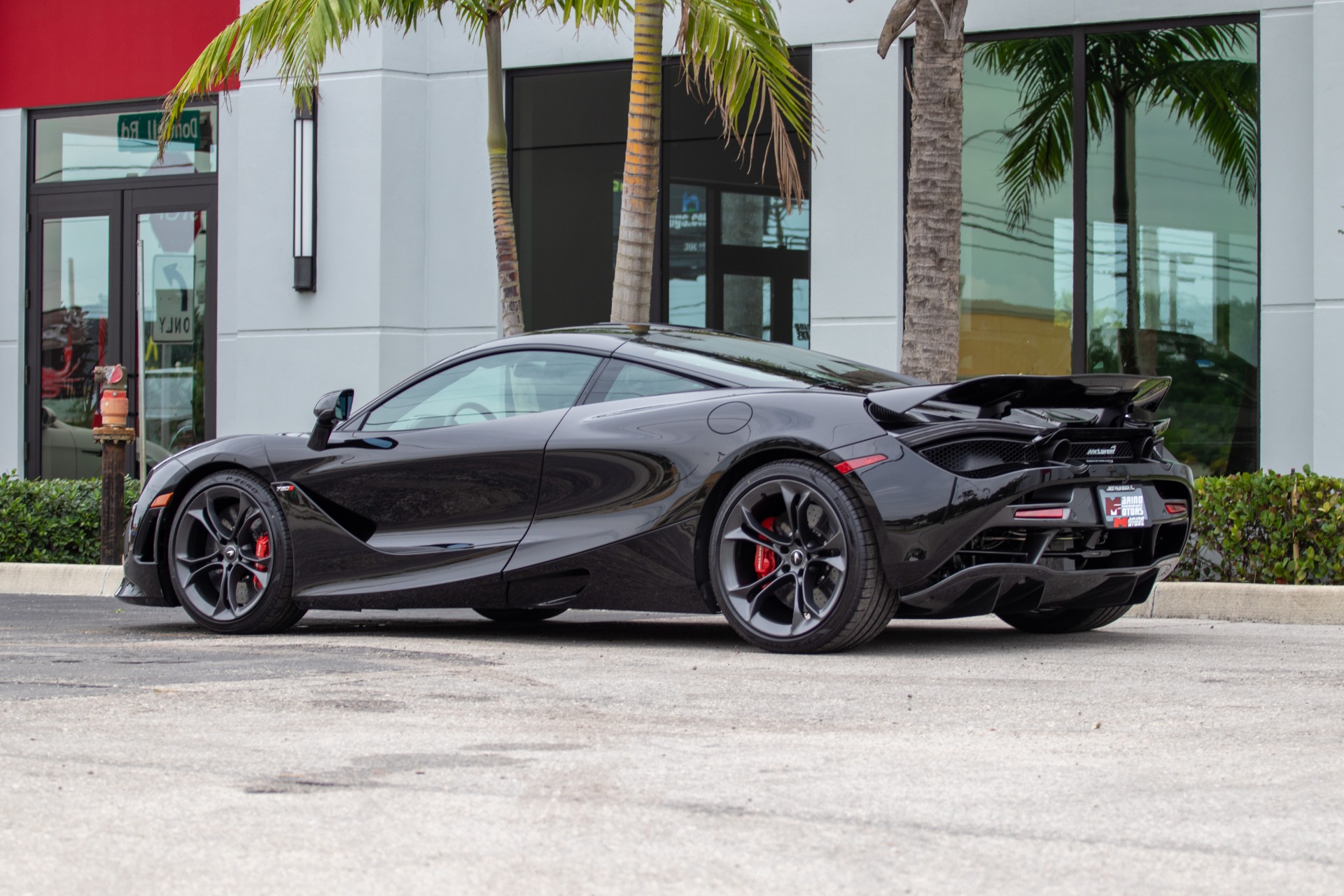 Used-2019-McLaren-720S-Luxury