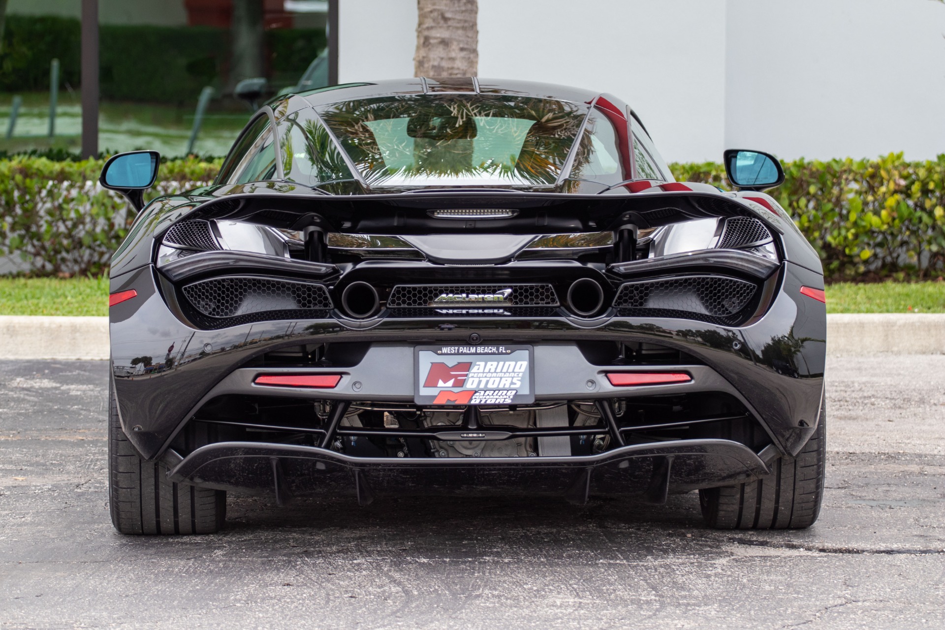 Used-2019-McLaren-720S-Luxury