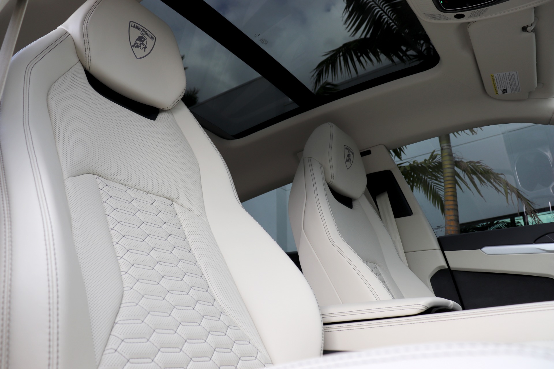 Used-2020-Lamborghini-Urus