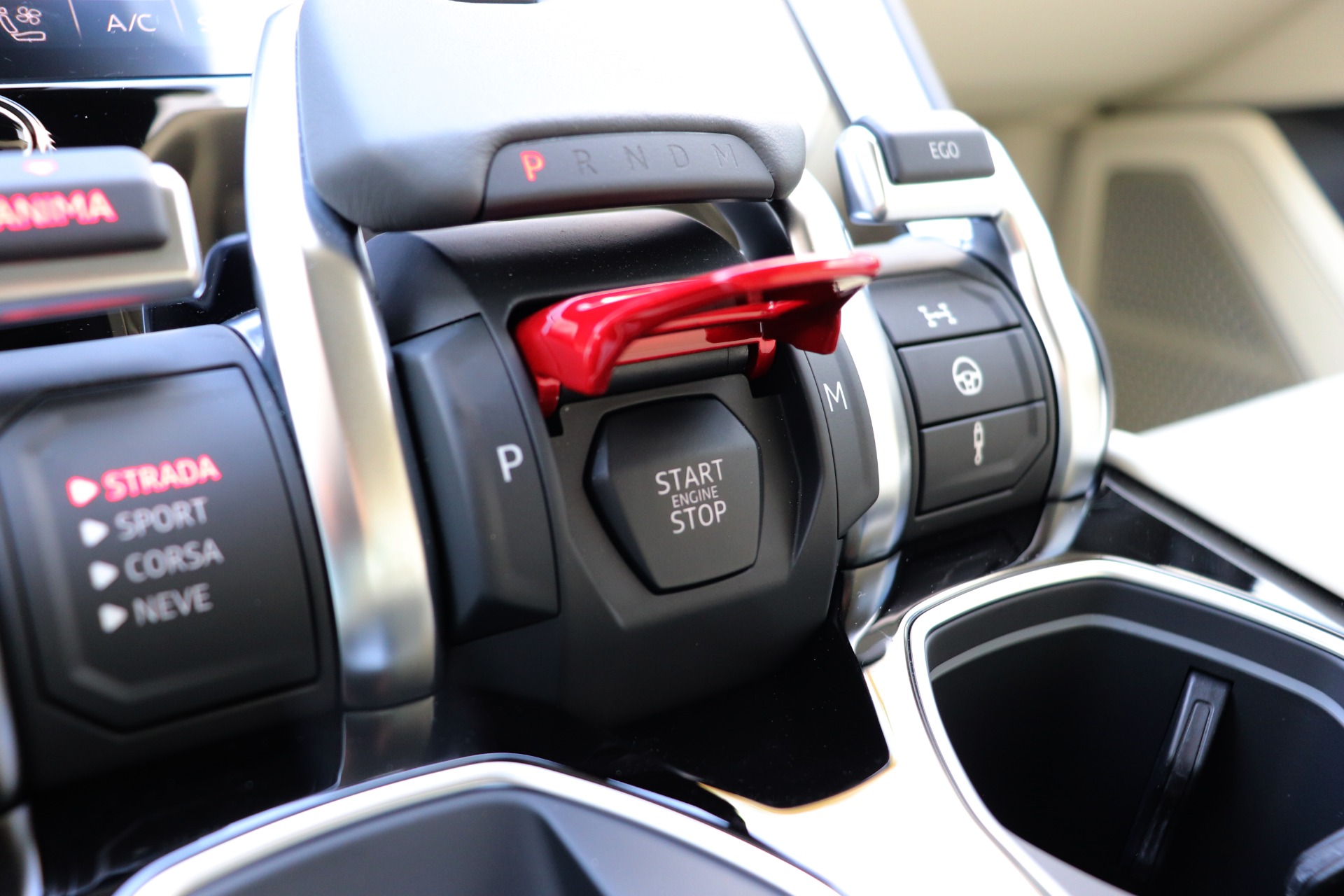 Used-2020-Lamborghini-Urus