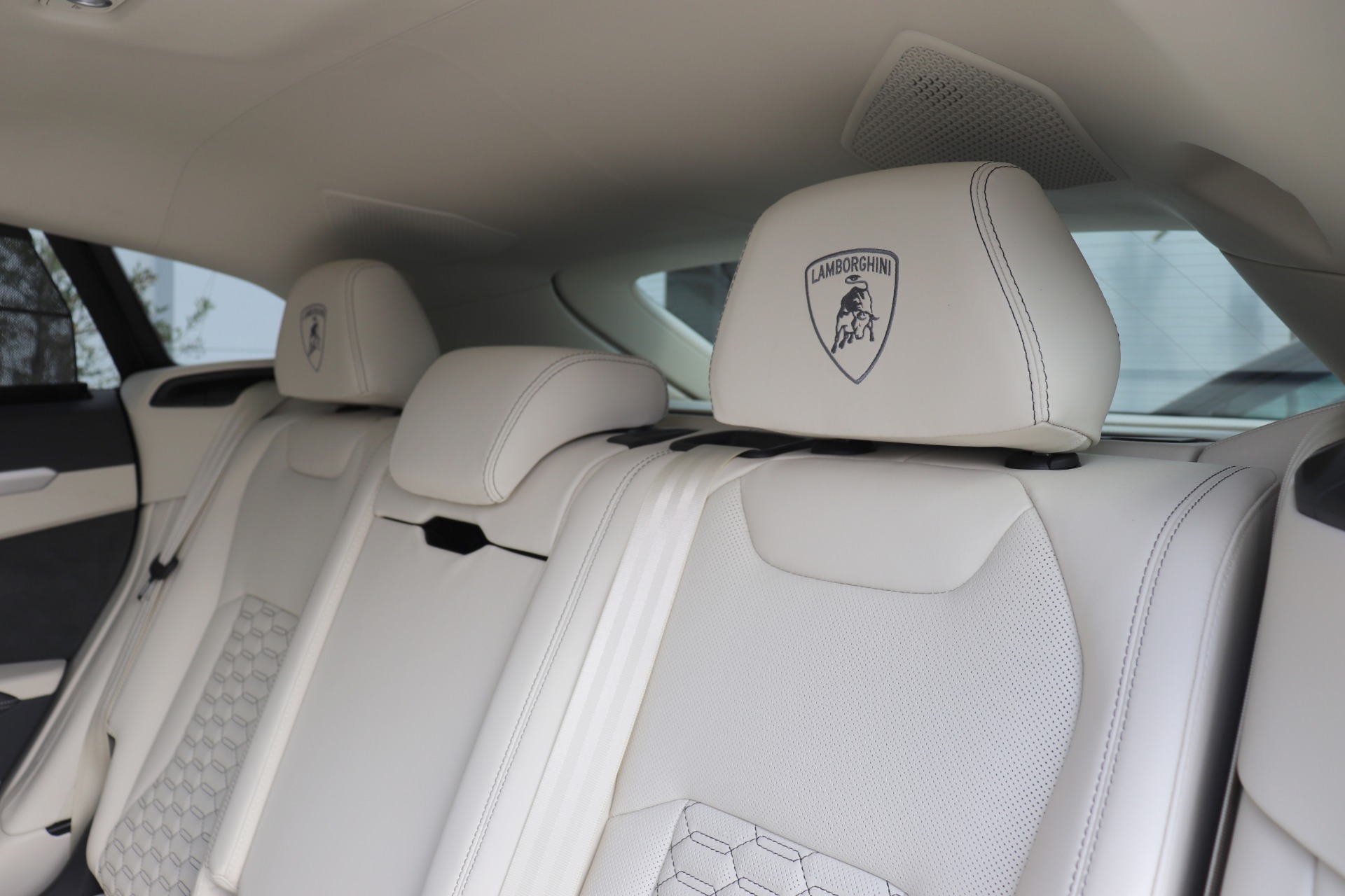 Used-2020-Lamborghini-Urus