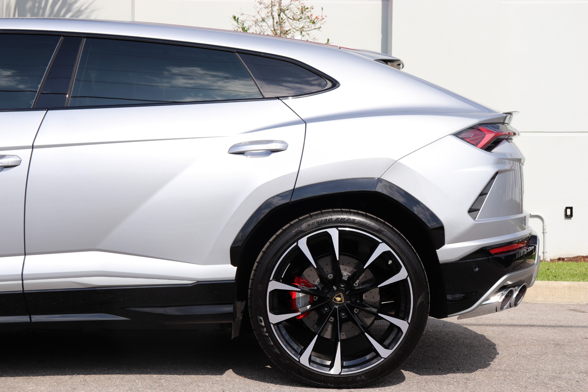 Used-2020-Lamborghini-Urus