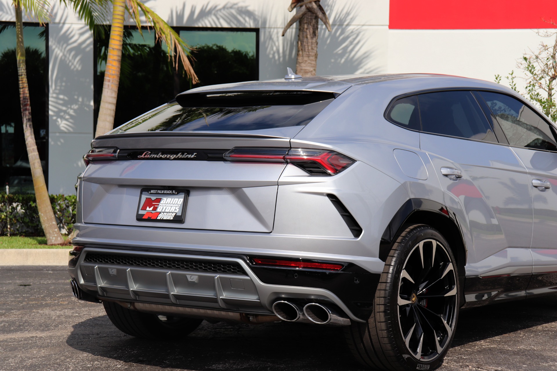 Used-2020-Lamborghini-Urus