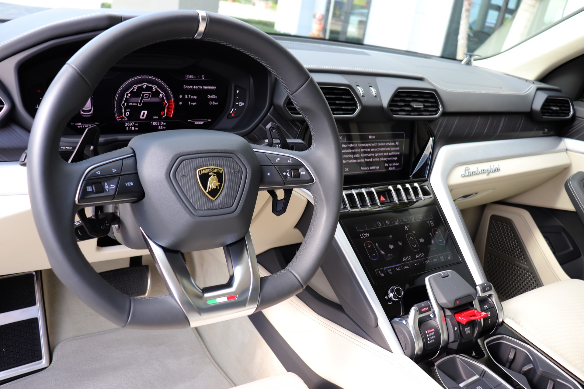 Used-2020-Lamborghini-Urus