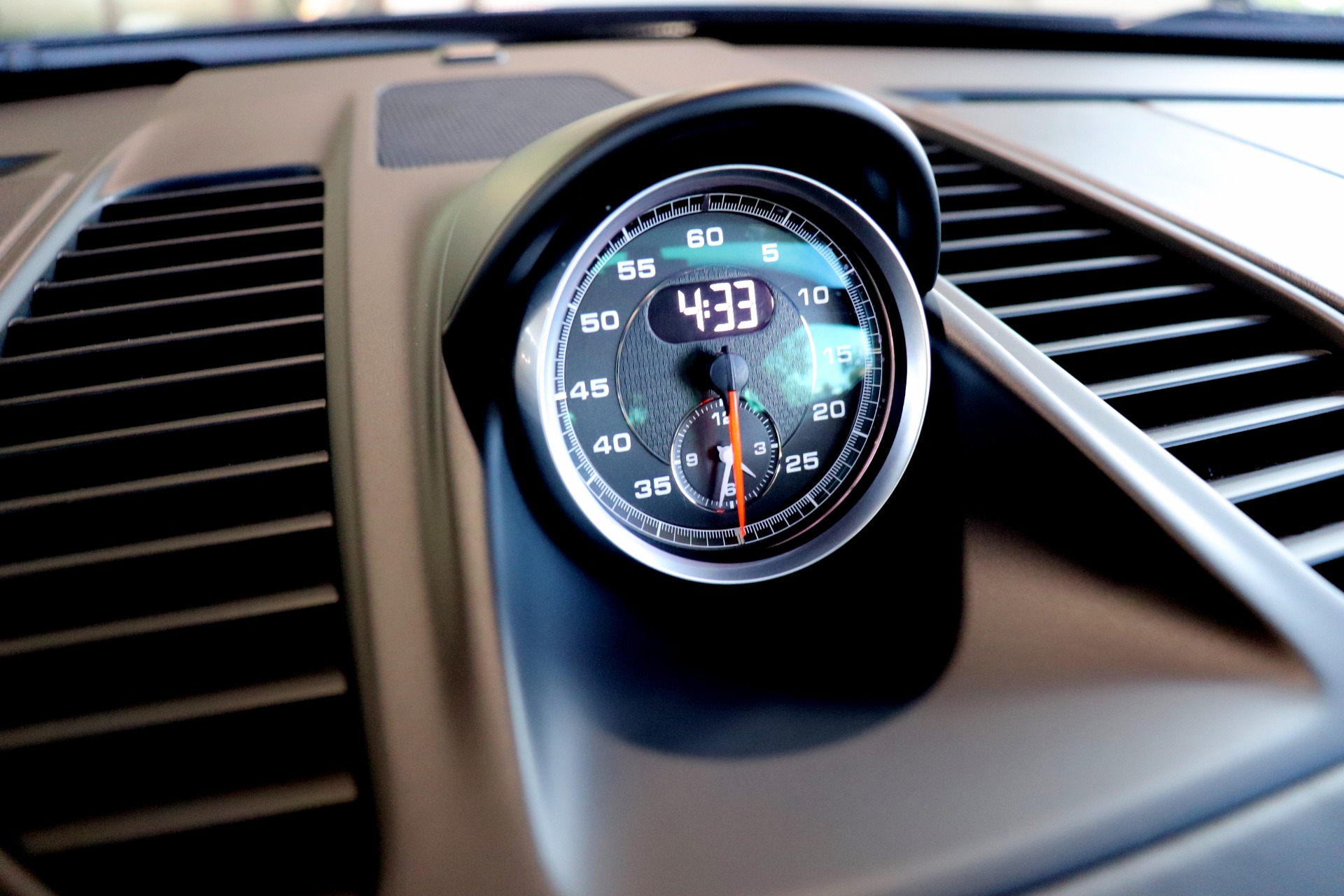 Used-2015-Porsche-911-Turbo