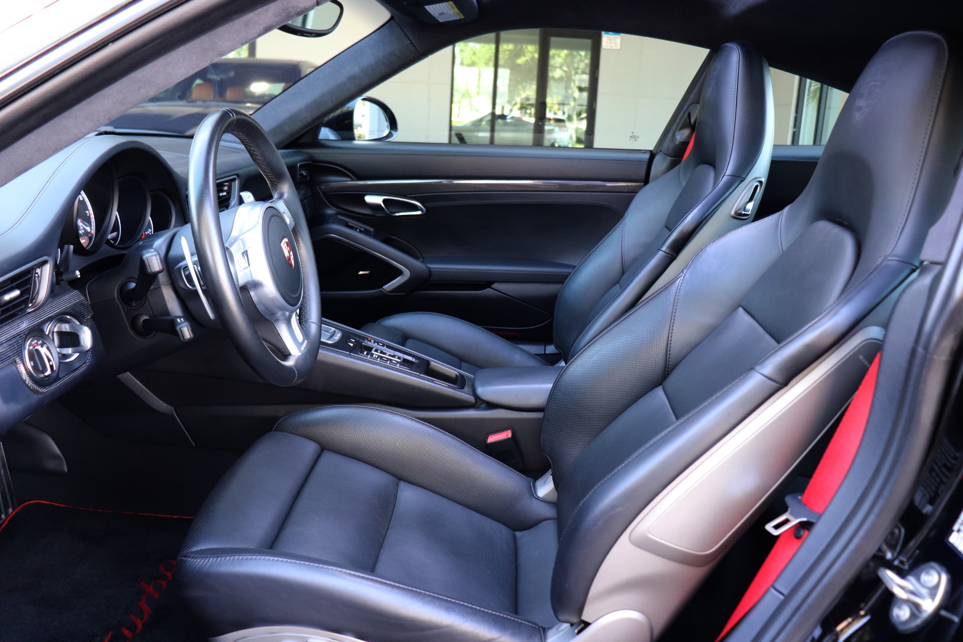 Used-2015-Porsche-911-Turbo
