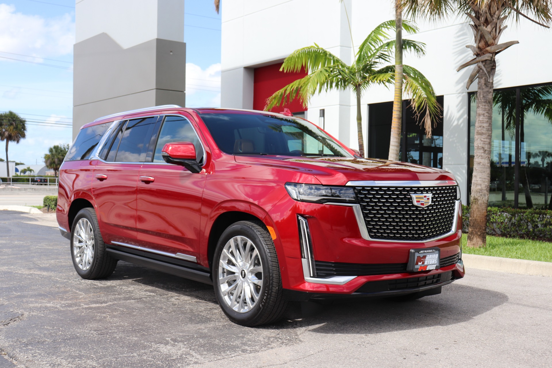 Used-2021-Cadillac-Escalade-Premium-Luxury