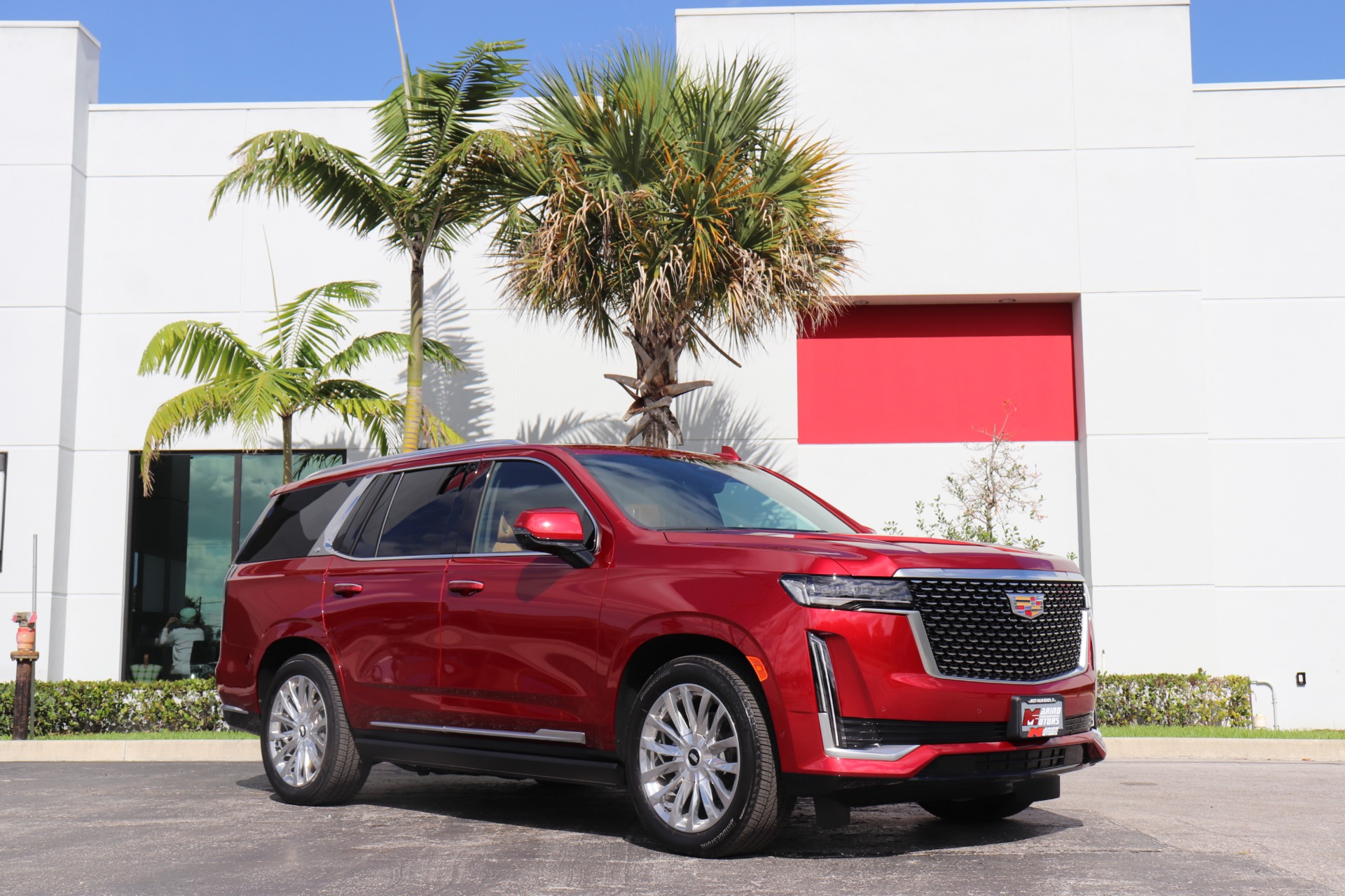 Used-2021-Cadillac-Escalade-Premium-Luxury