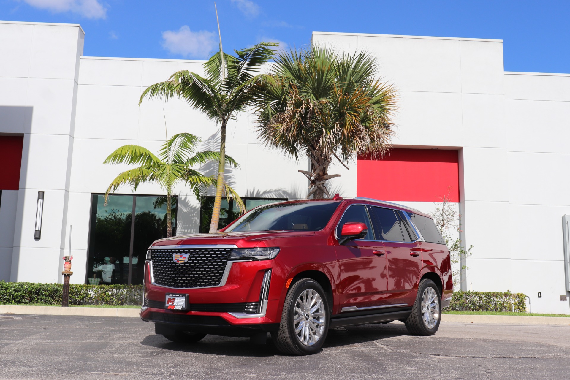Used-2021-Cadillac-Escalade-Premium-Luxury