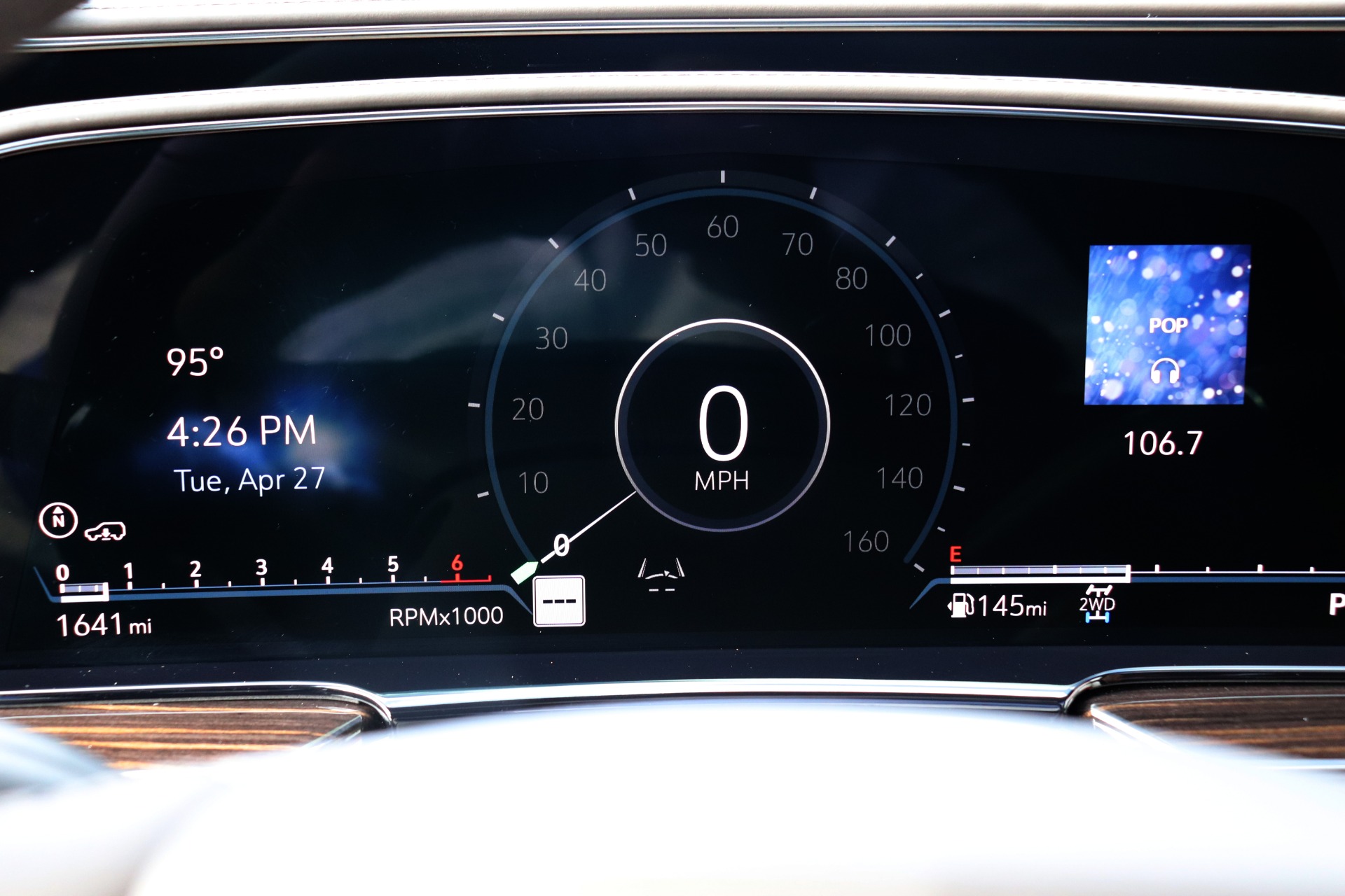 Used-2021-Cadillac-Escalade-Premium-Luxury