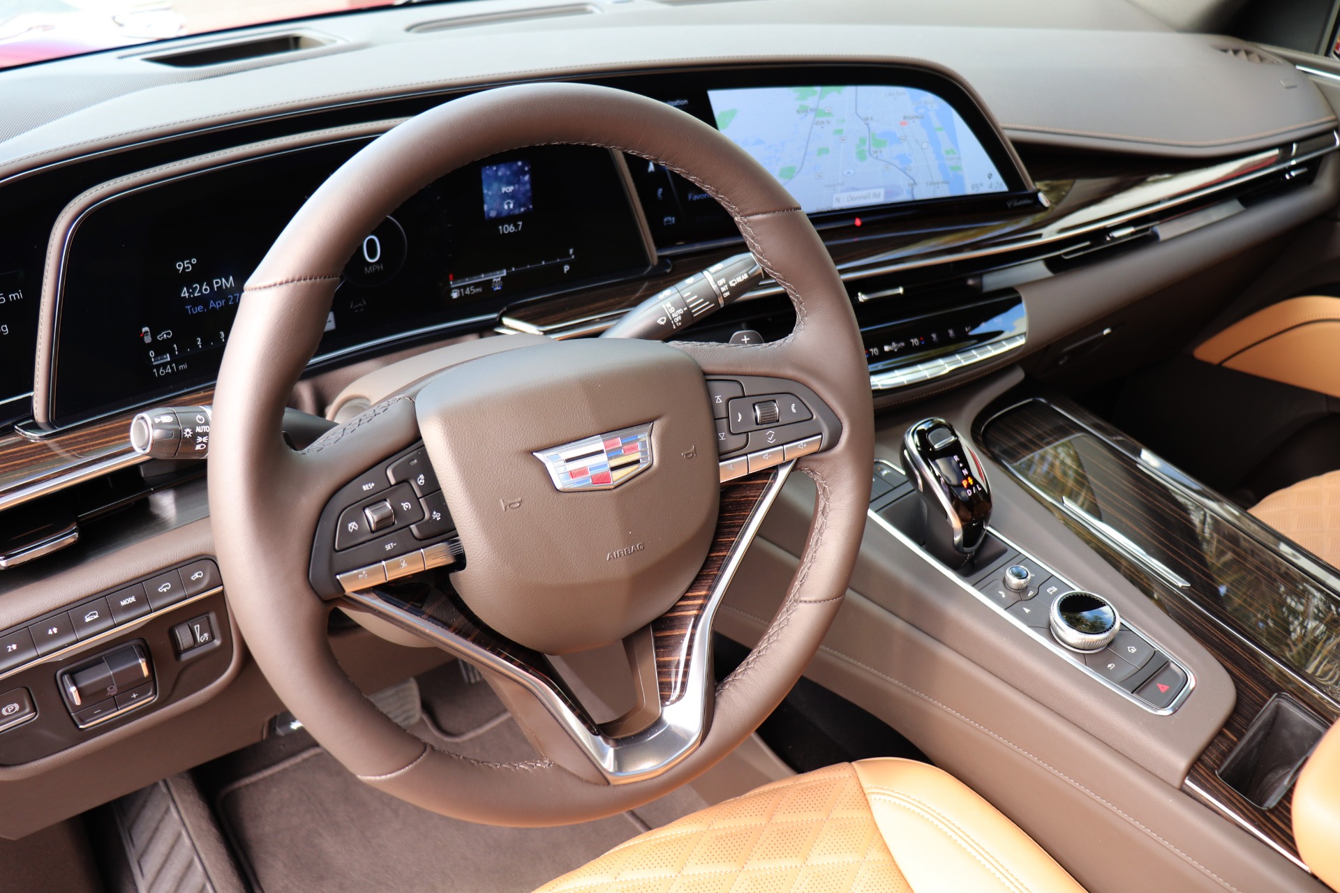 Used-2021-Cadillac-Escalade-Premium-Luxury