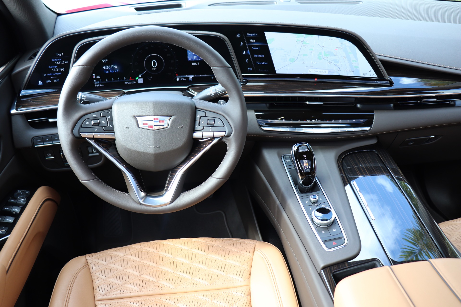 Used-2021-Cadillac-Escalade-Premium-Luxury
