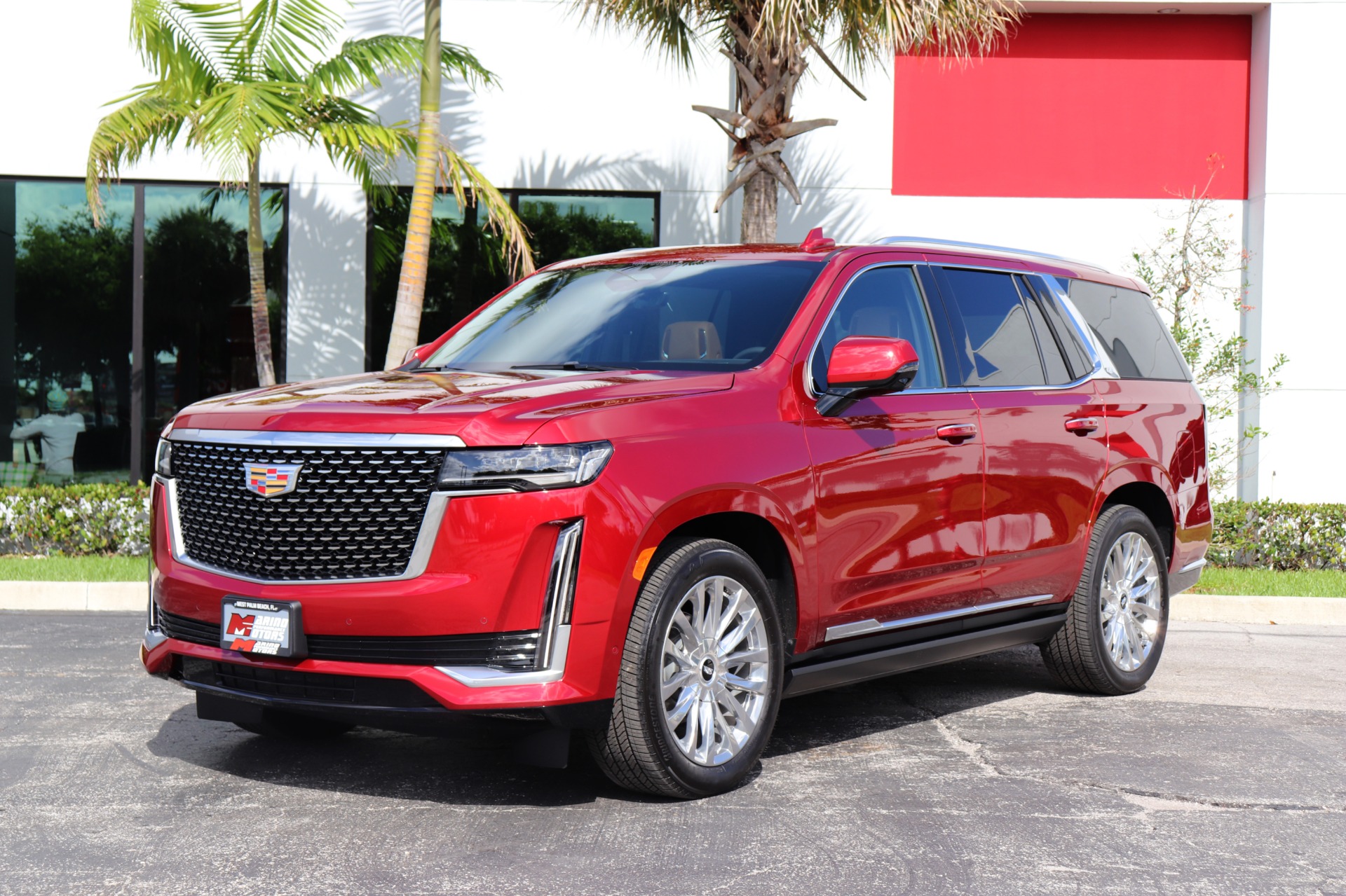 Used-2021-Cadillac-Escalade-Premium-Luxury