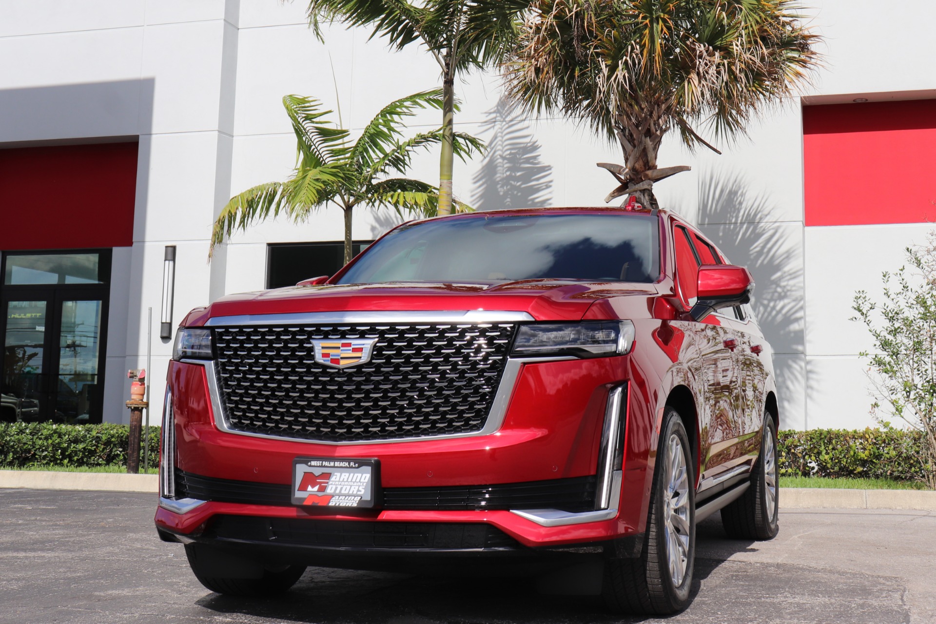 Used-2021-Cadillac-Escalade-Premium-Luxury