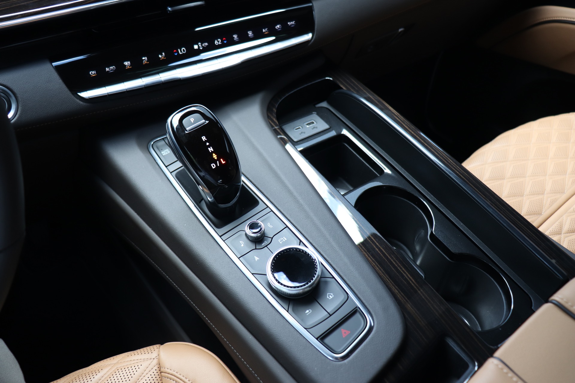 Used-2021-Cadillac-Escalade-Premium-Luxury