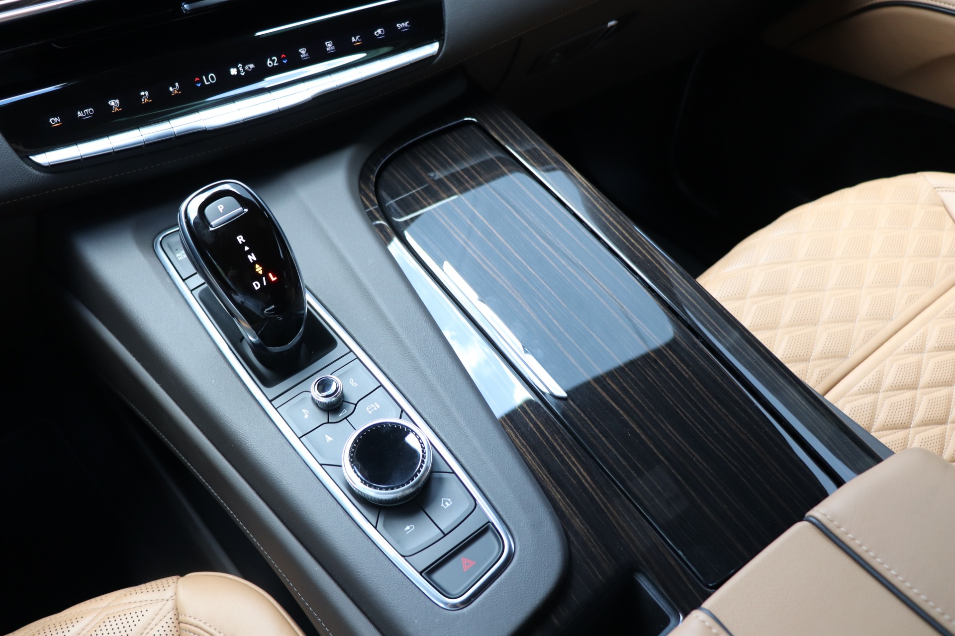 Used-2021-Cadillac-Escalade-Premium-Luxury