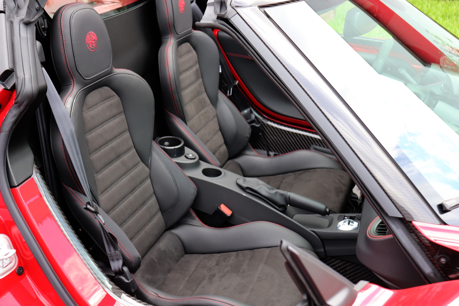 Used-2019-Alfa-Romeo-4C-Spider