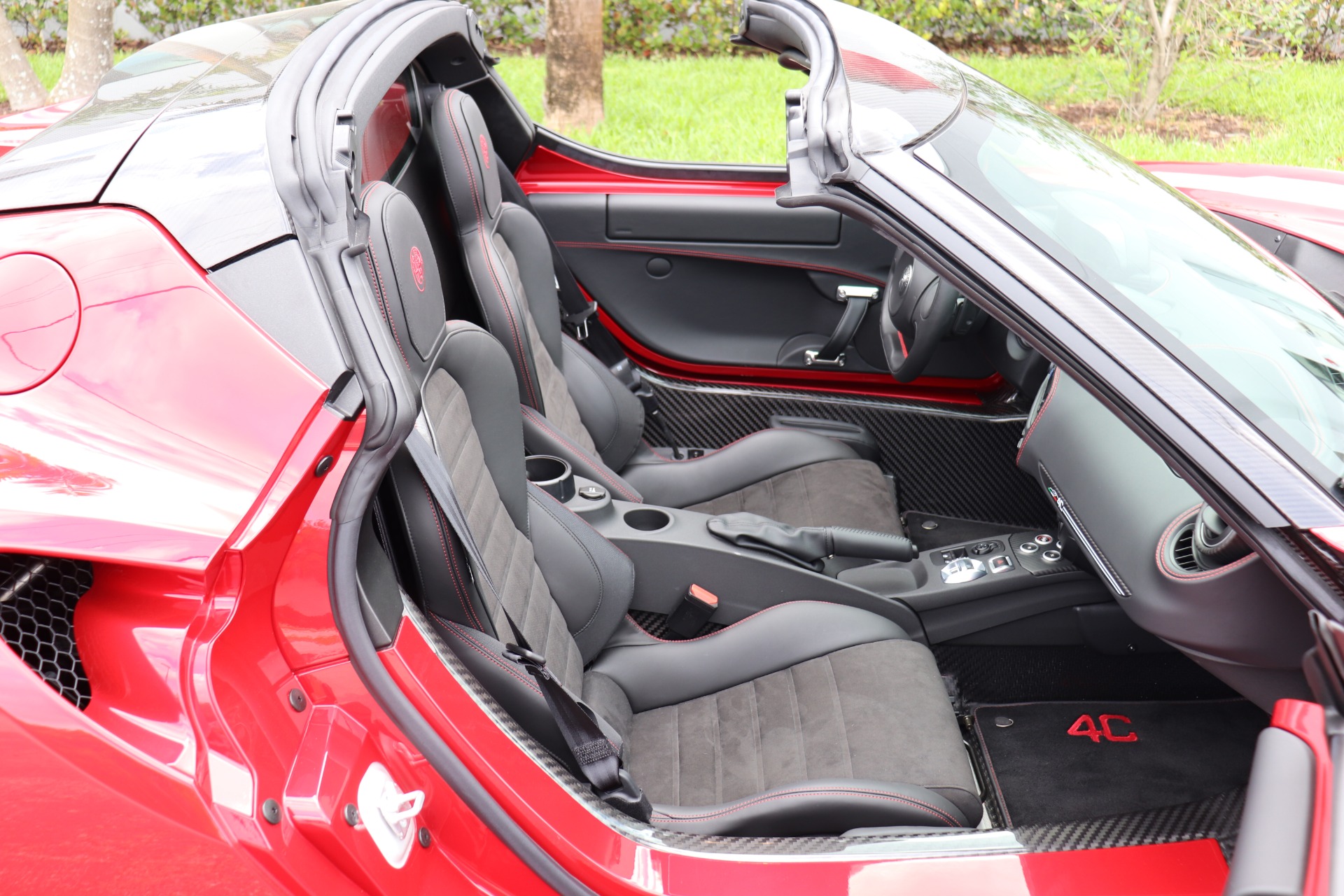 Used-2019-Alfa-Romeo-4C-Spider