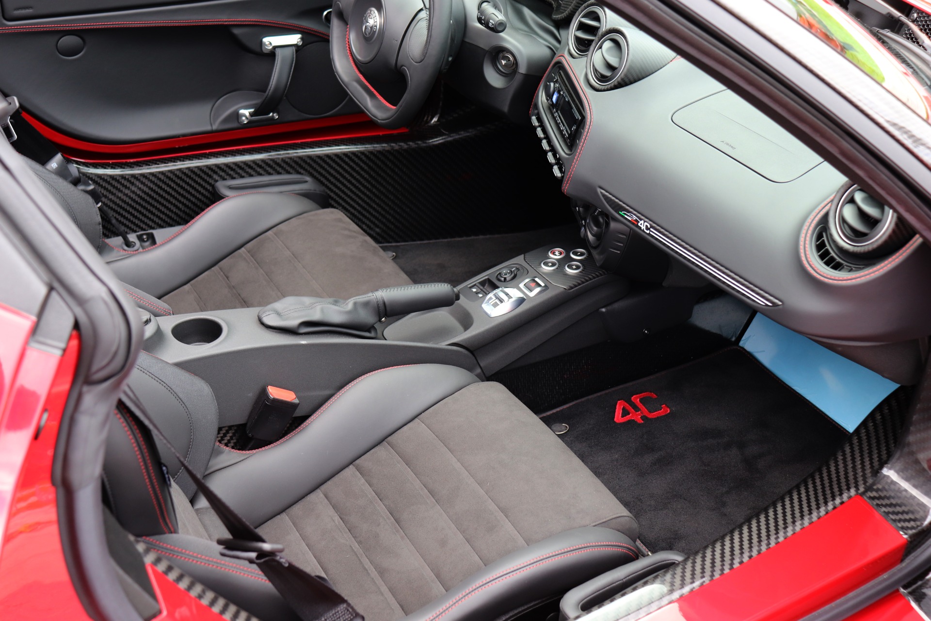 Used-2019-Alfa-Romeo-4C-Spider