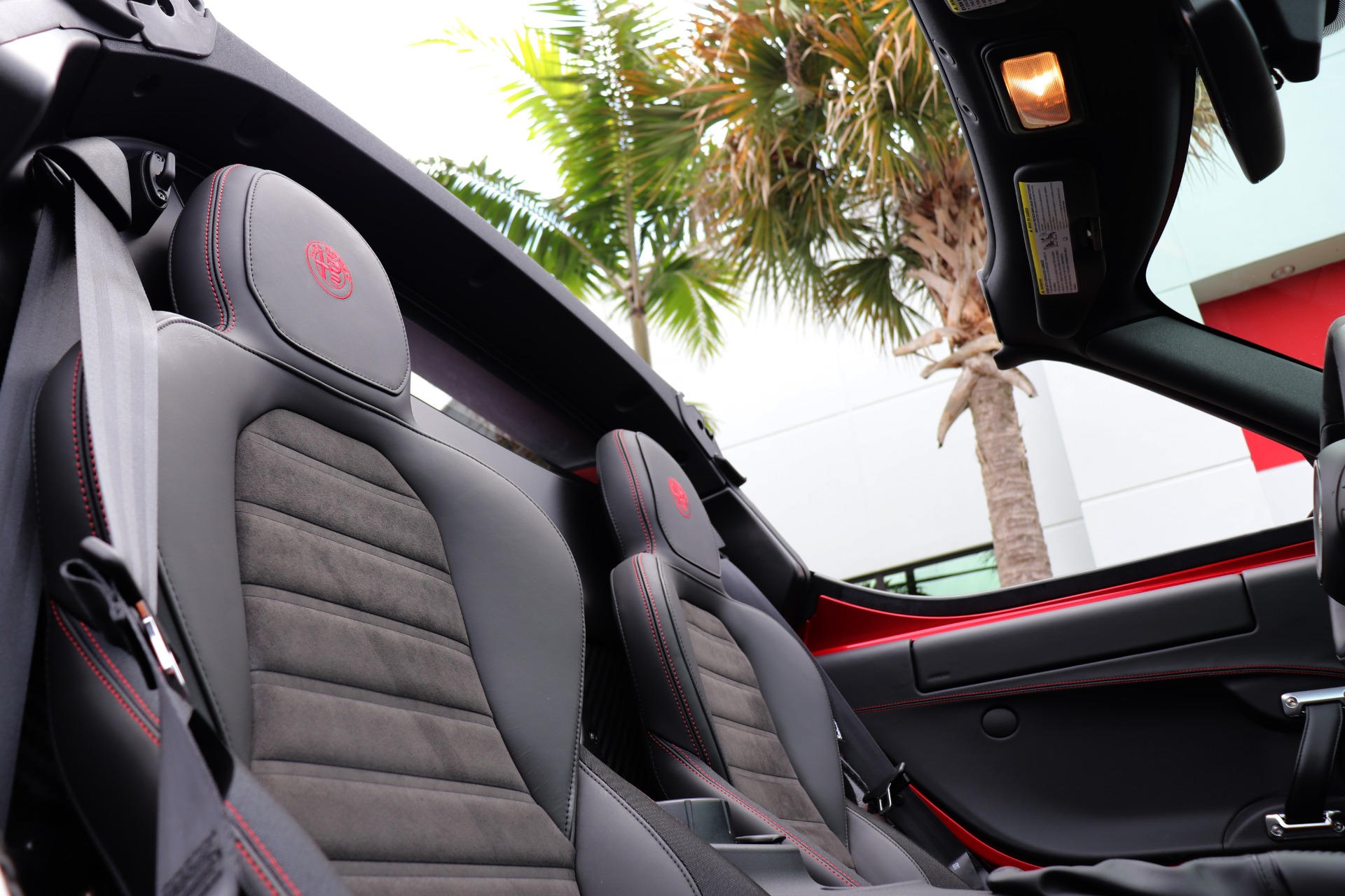 Used-2019-Alfa-Romeo-4C-Spider