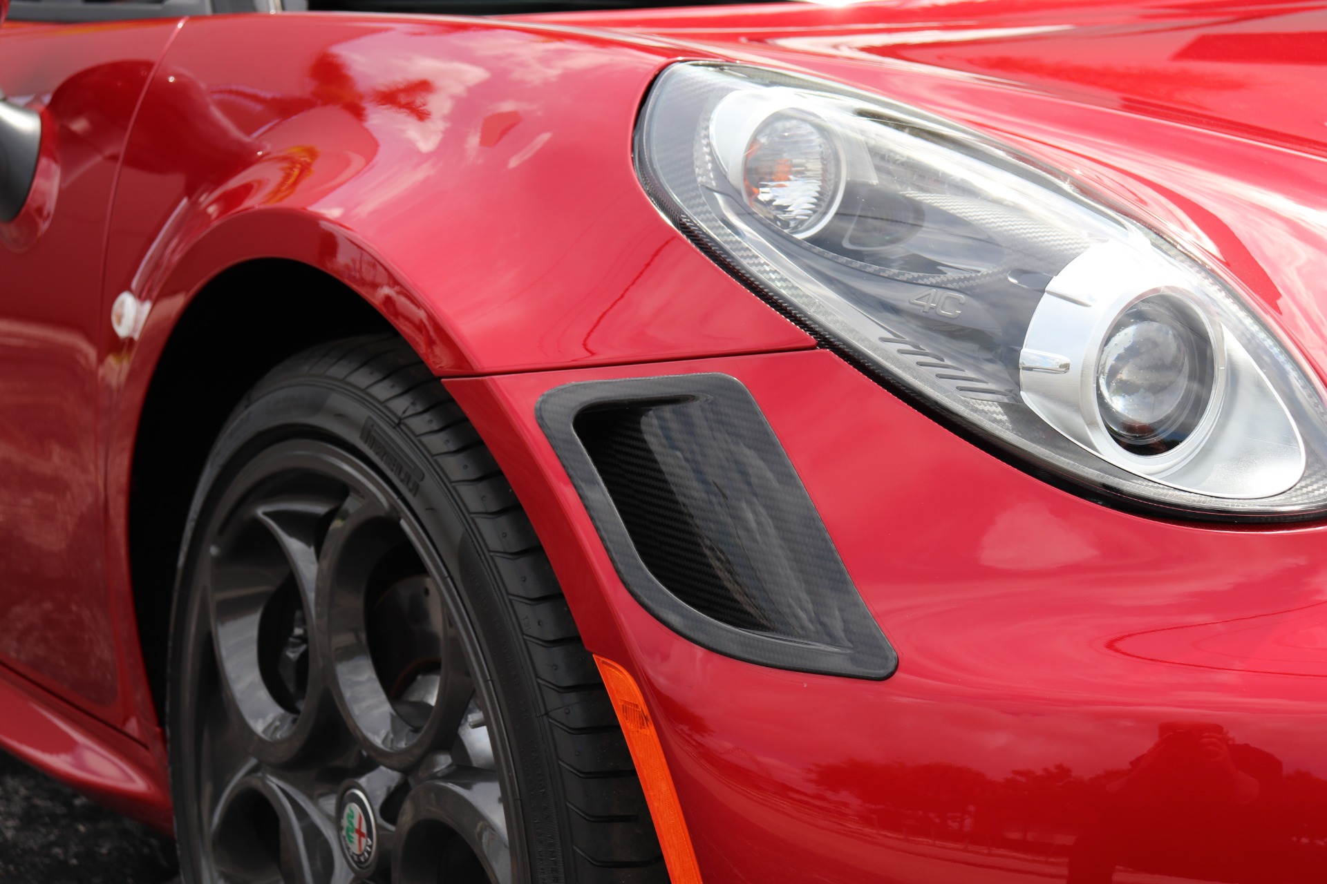 Used-2019-Alfa-Romeo-4C-Spider