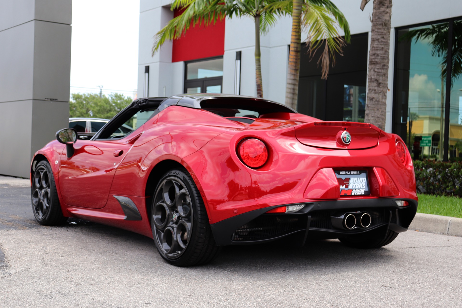 Used-2019-Alfa-Romeo-4C-Spider