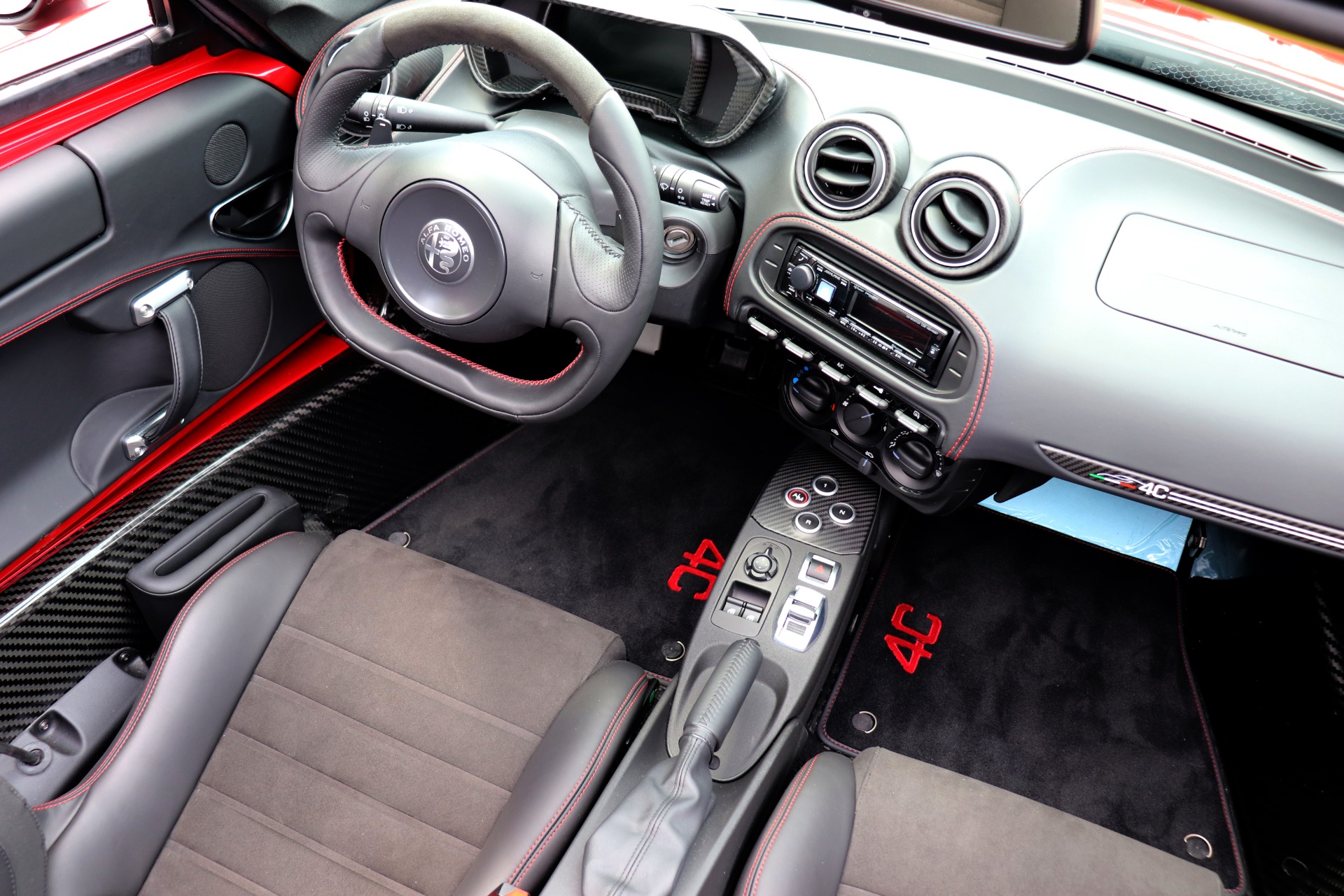 Used-2019-Alfa-Romeo-4C-Spider