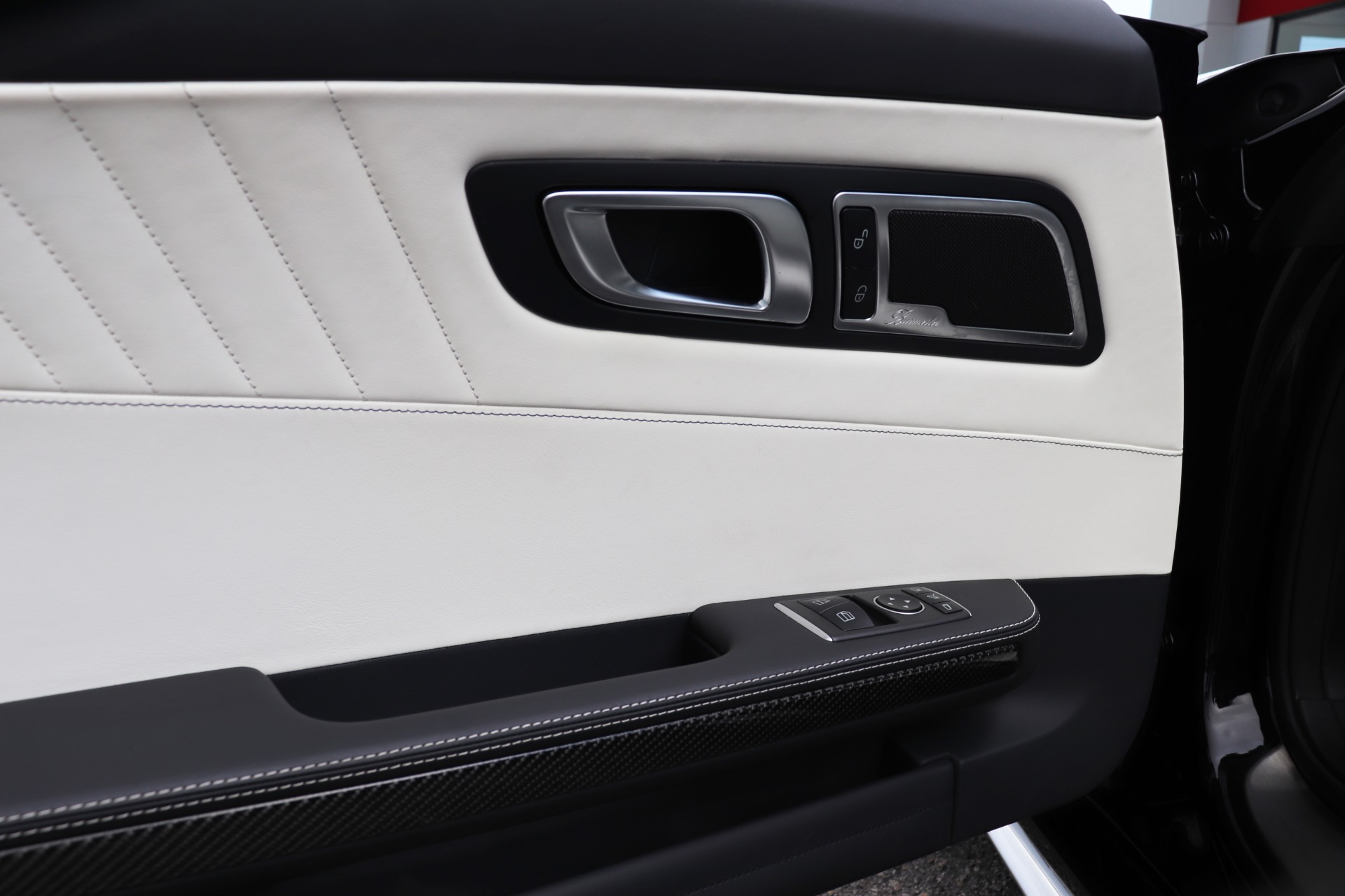 Used-2019-Mercedes-Benz-AMG-GT-C