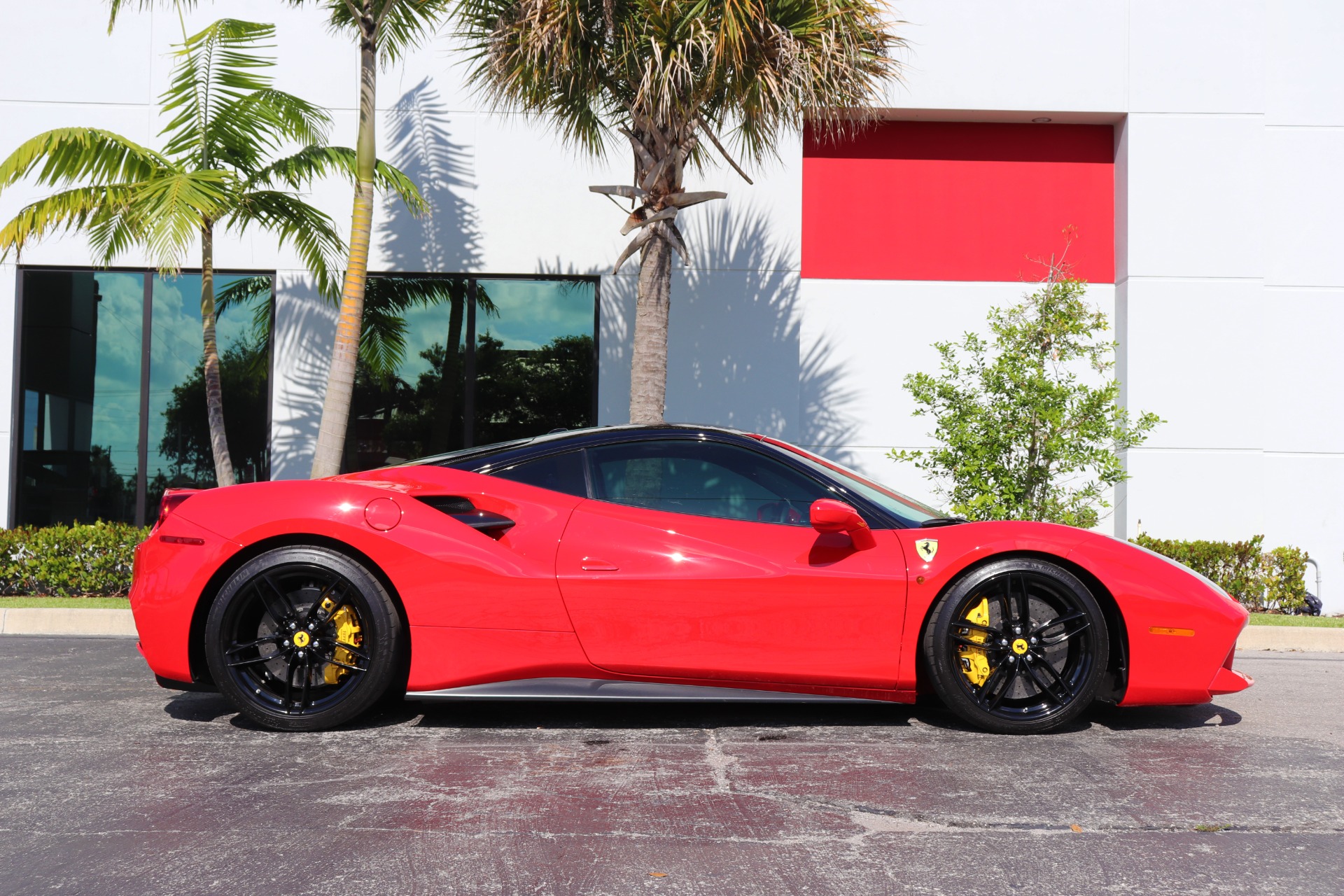 Used-2016-Ferrari-488-GTB