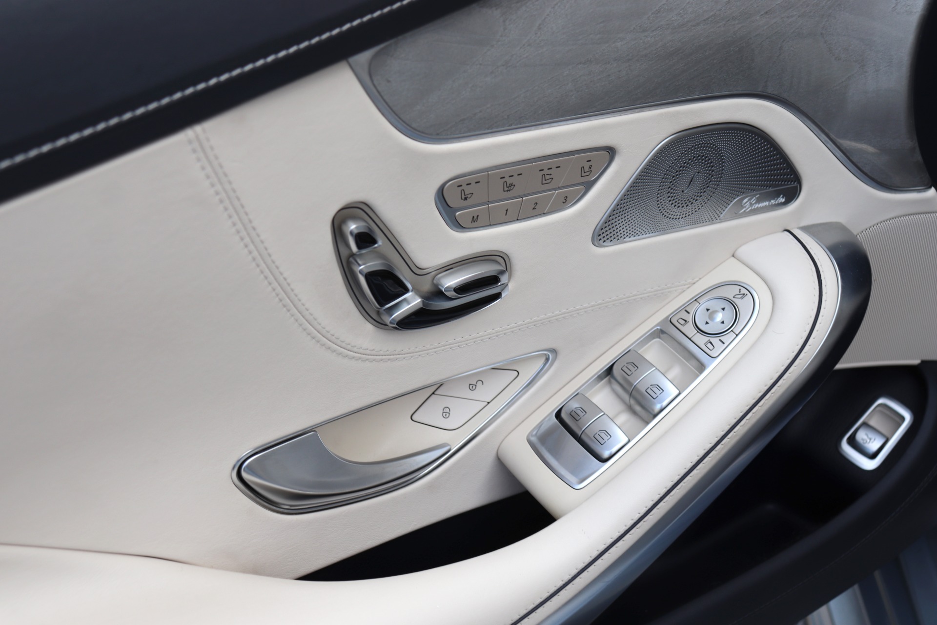 Used-2017-Mercedes-Benz-S-Class-AMG-S-63